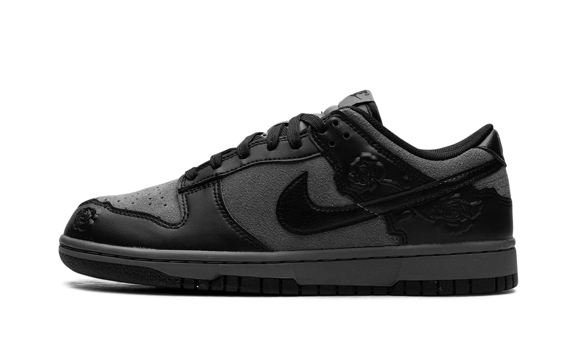 Dunk Low WMNS "Black Roses" Nike Women's sneakers