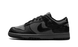 Dunk Low WMNS "Black Roses" Nike Women's sneakers