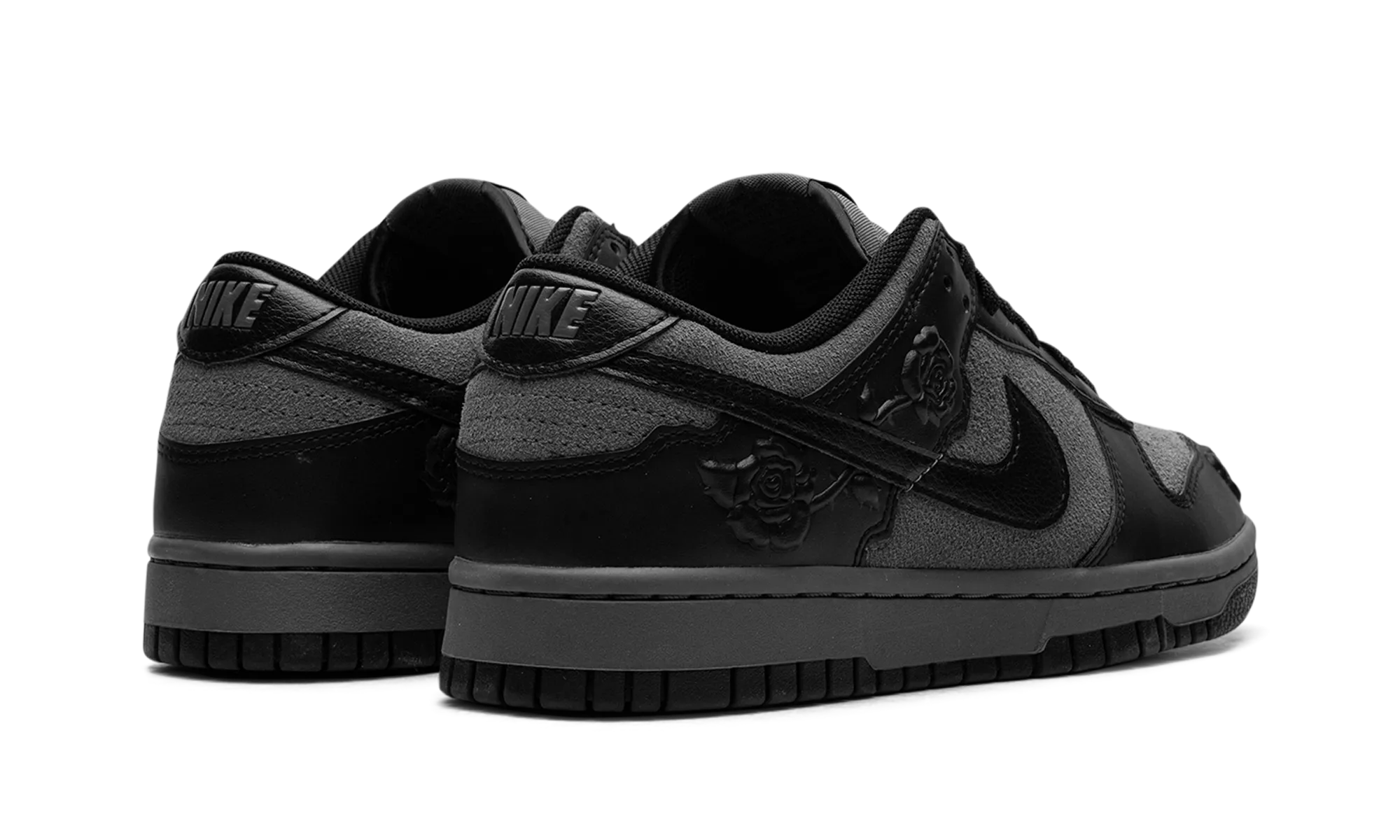 Dunk Low WMNS "Black Roses" nike womens breathable trainers