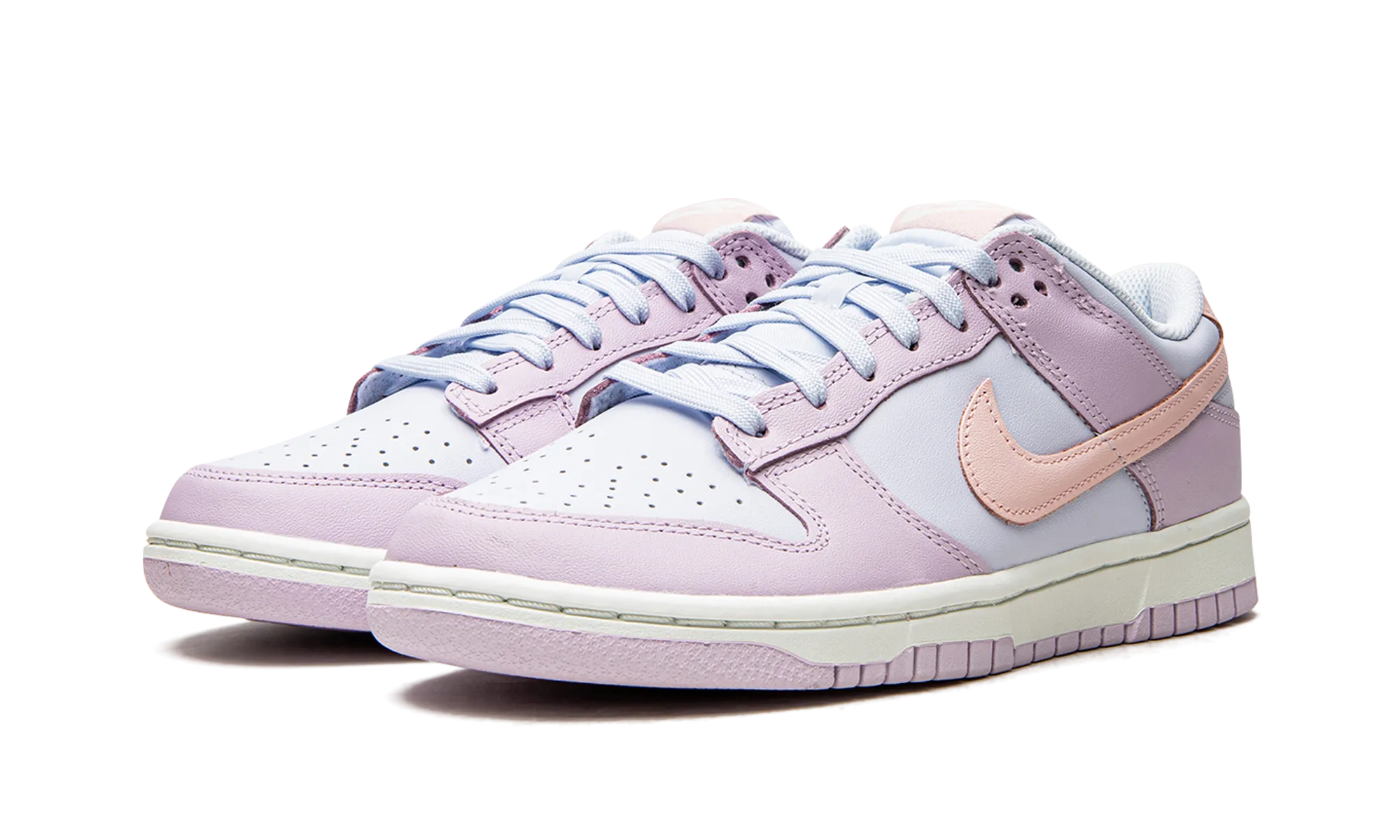 DUNK LOW WMNS "Easter" nike womens mesh trainers