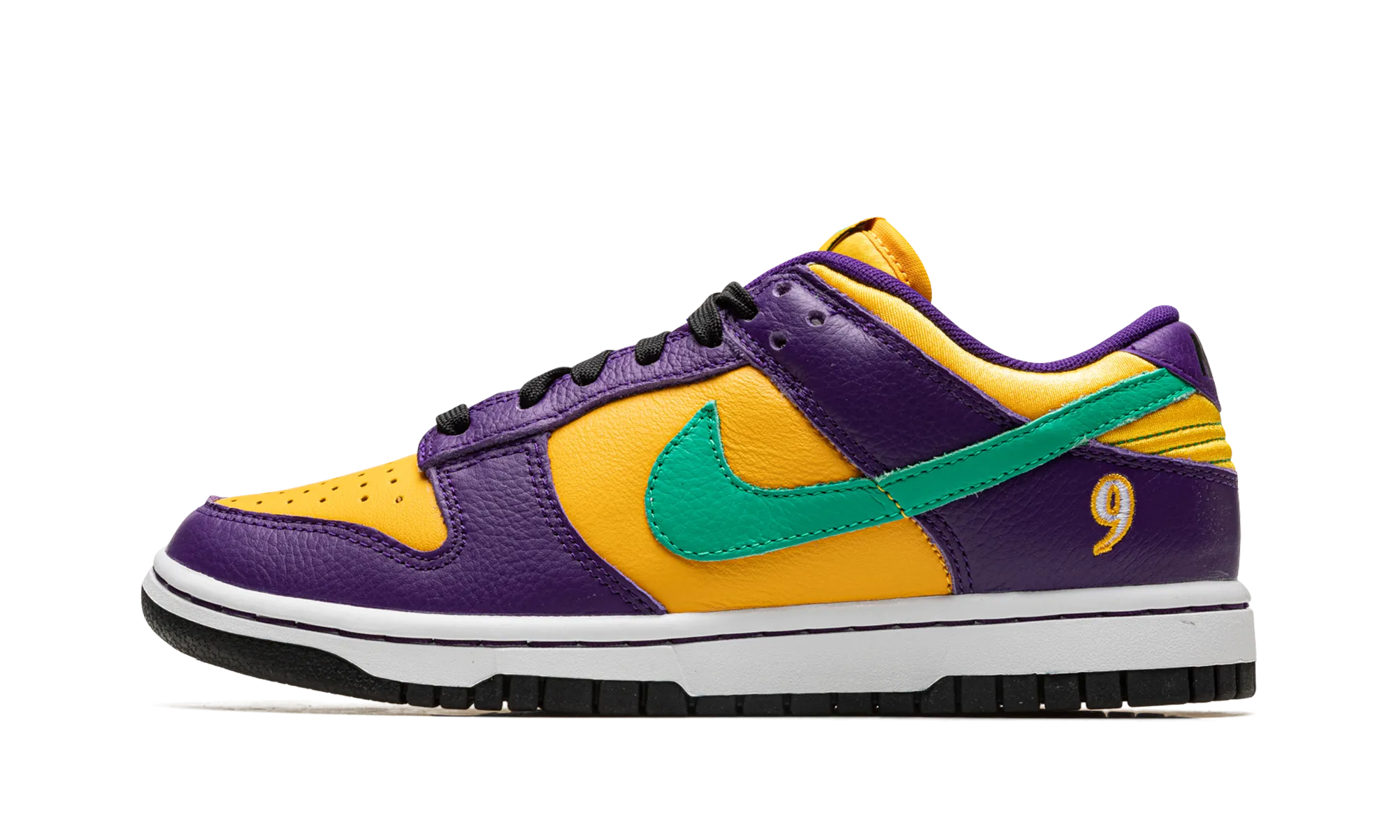 DUNK LOW WMNS "Lisa Leslie" nike womens mesh trainers