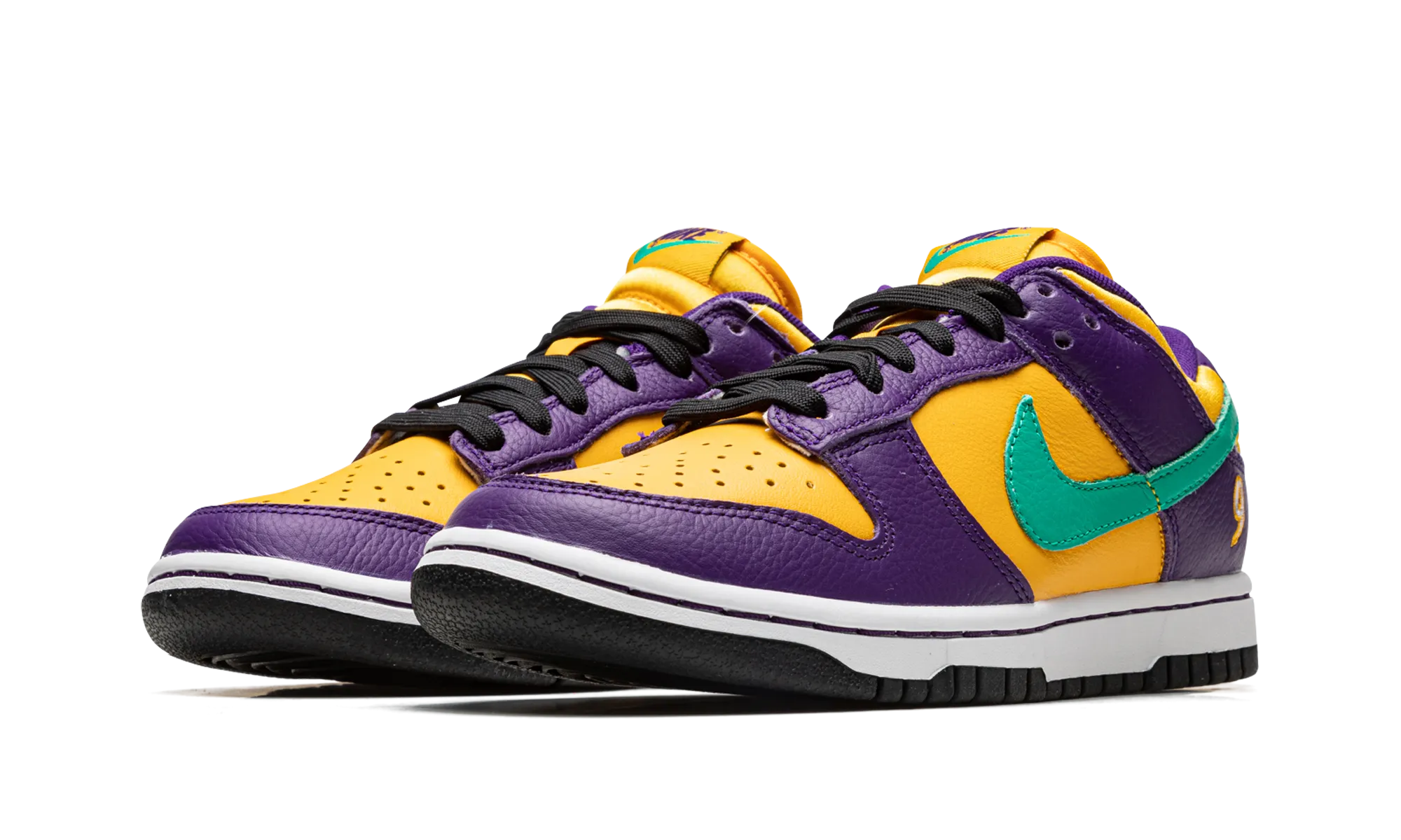 DUNK LOW WMNS "Lisa Leslie" nike womens mesh trainers