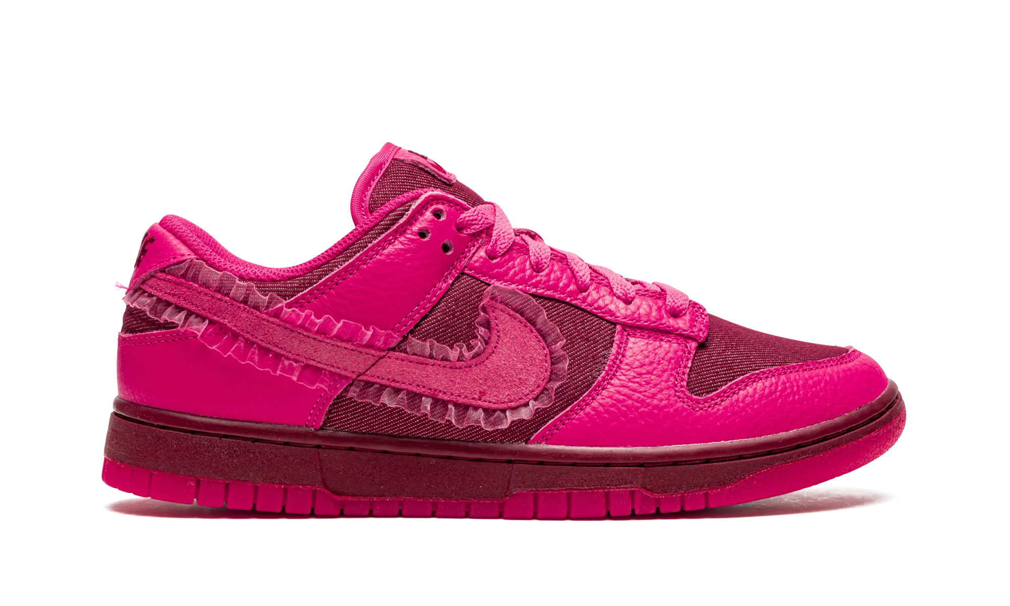 DUNK LOW WMNS "Valentines Day" nike womens mesh trainers