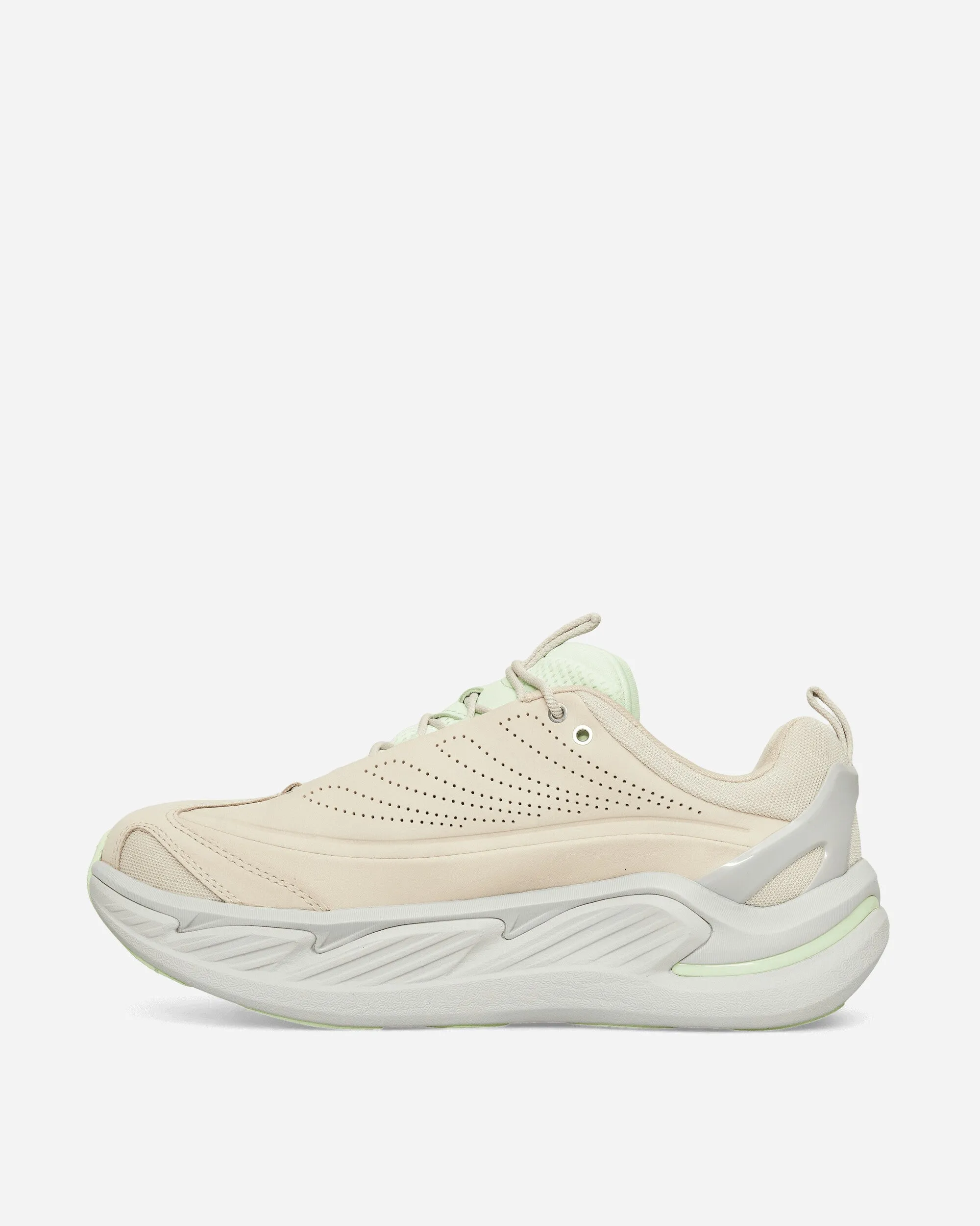 Elevon X Sneakers Oatmeal / Luna Moth Max Cushion Trainers