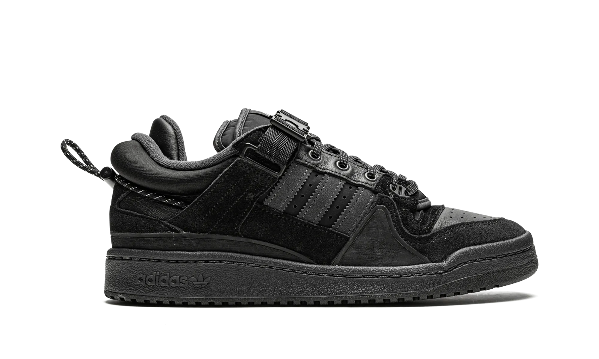 Forum Buckle Low "Bad Bunny - Back To School" adidas low-top mens trainers