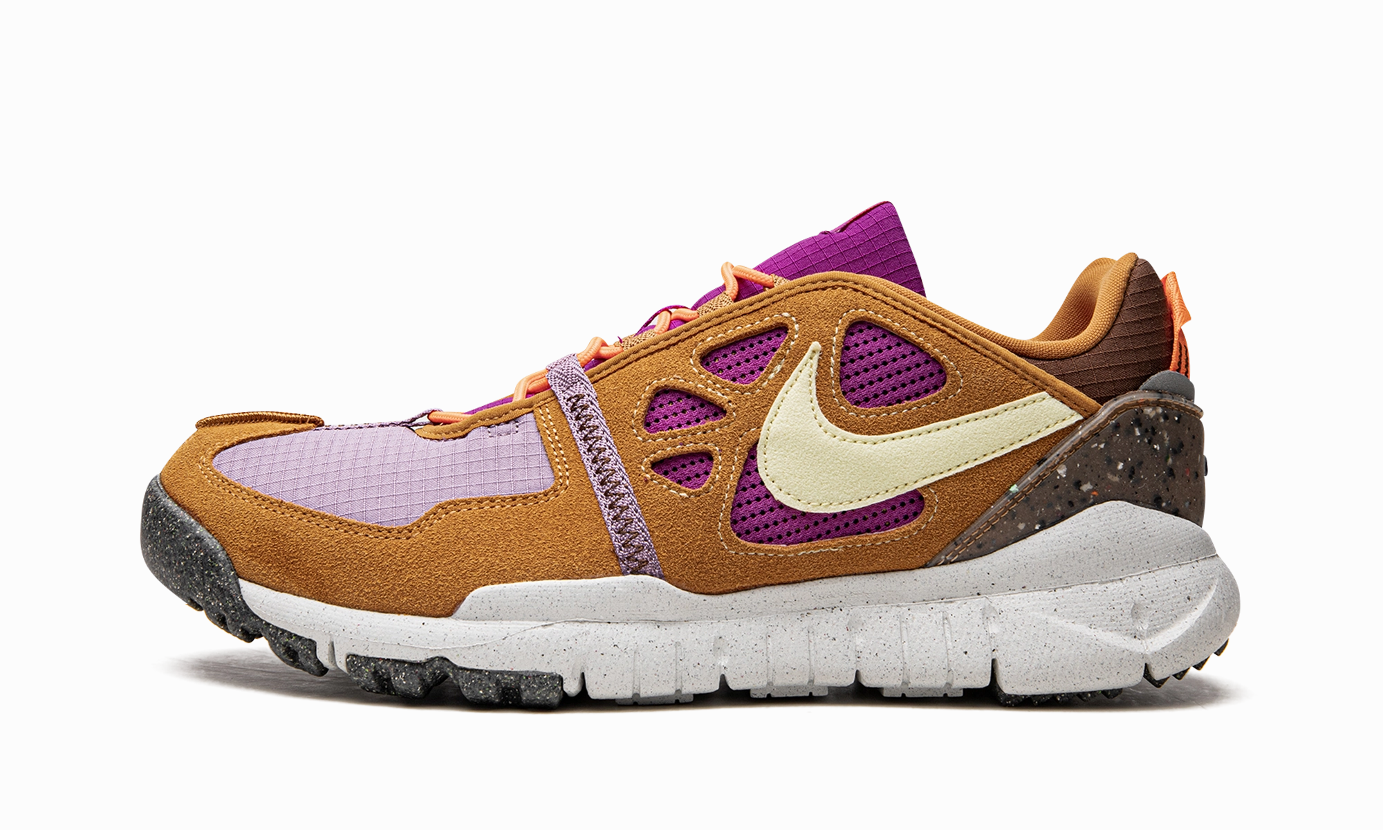 Free Terra Vista "Desert Ochre/Citron Tint-Cacao Wow" Nike Basketball sneakers