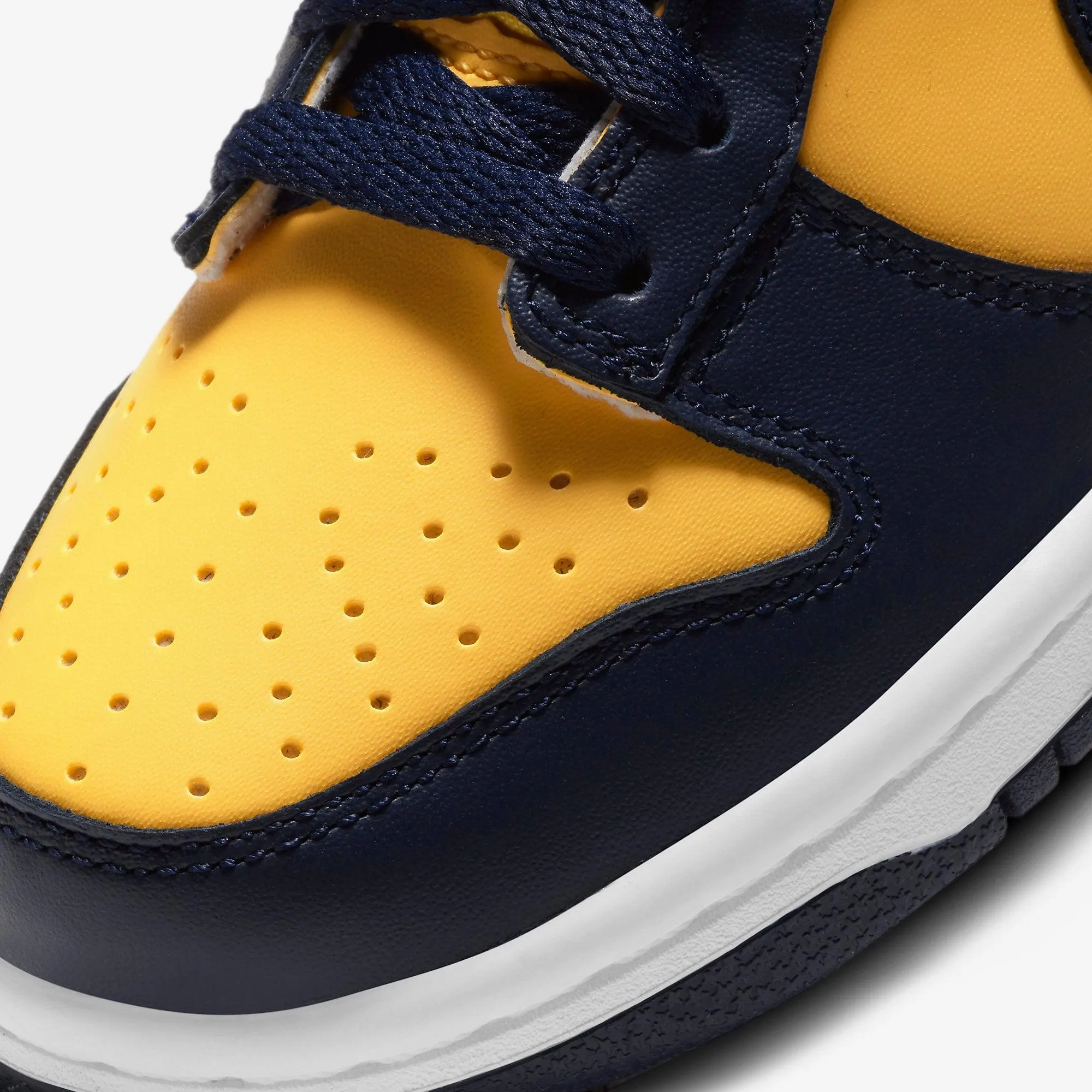 (GS) Nike Dunk Low 'Michigan Wolverines' (2021) CW1590-700 Nike Comfort Fit Lifestyle Shoes