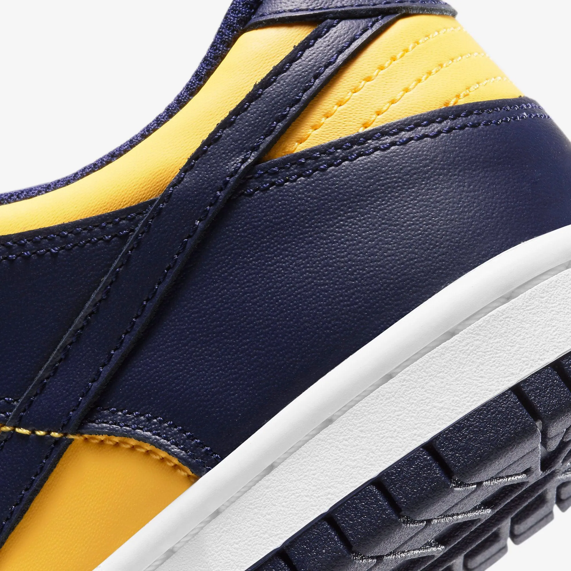 (GS) Nike Dunk Low 'Michigan Wolverines' (2021) CW1590-700 Nike Comfort Fit Lifestyle Shoes