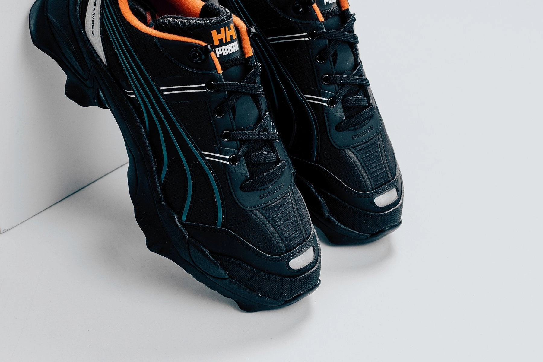 Helly Hansen Nitefox - Black Puma Stripe Logo Trainers