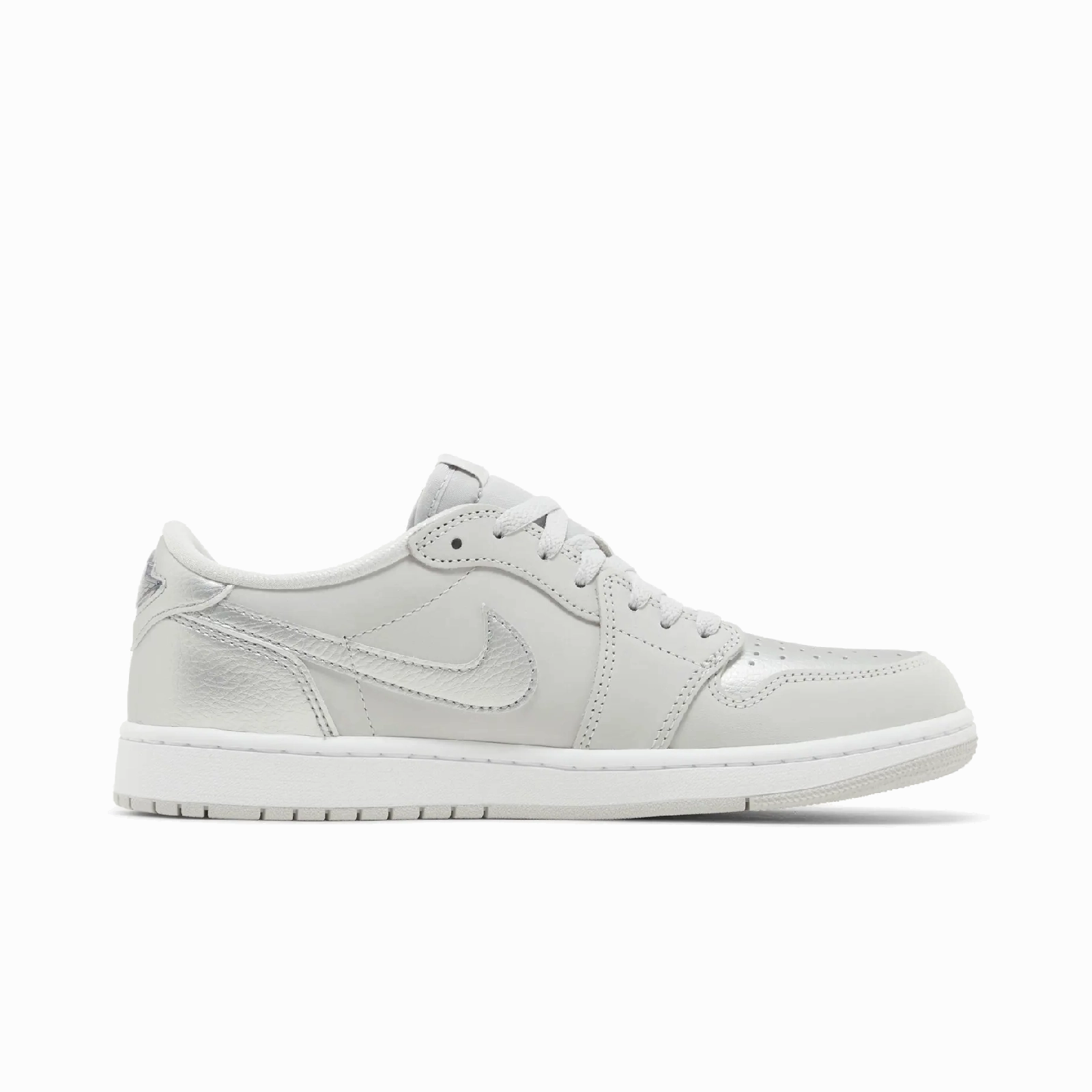 Jordan 1 Low OG Metallic Silver Air Jordan Retro Favorites Sneakers