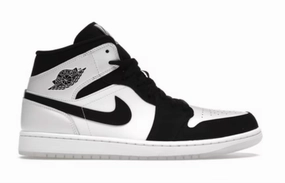 Jordan 1 Mid Diamond Shorts Trendy Air Jordan 1 with retro appeal