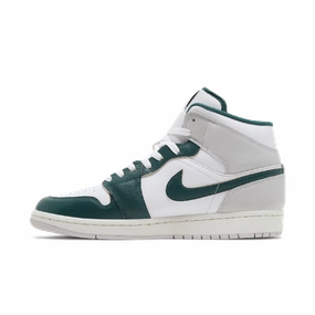 Jordan 1 Mid SE Oxidized Green All-time favorite Air Jordan designs