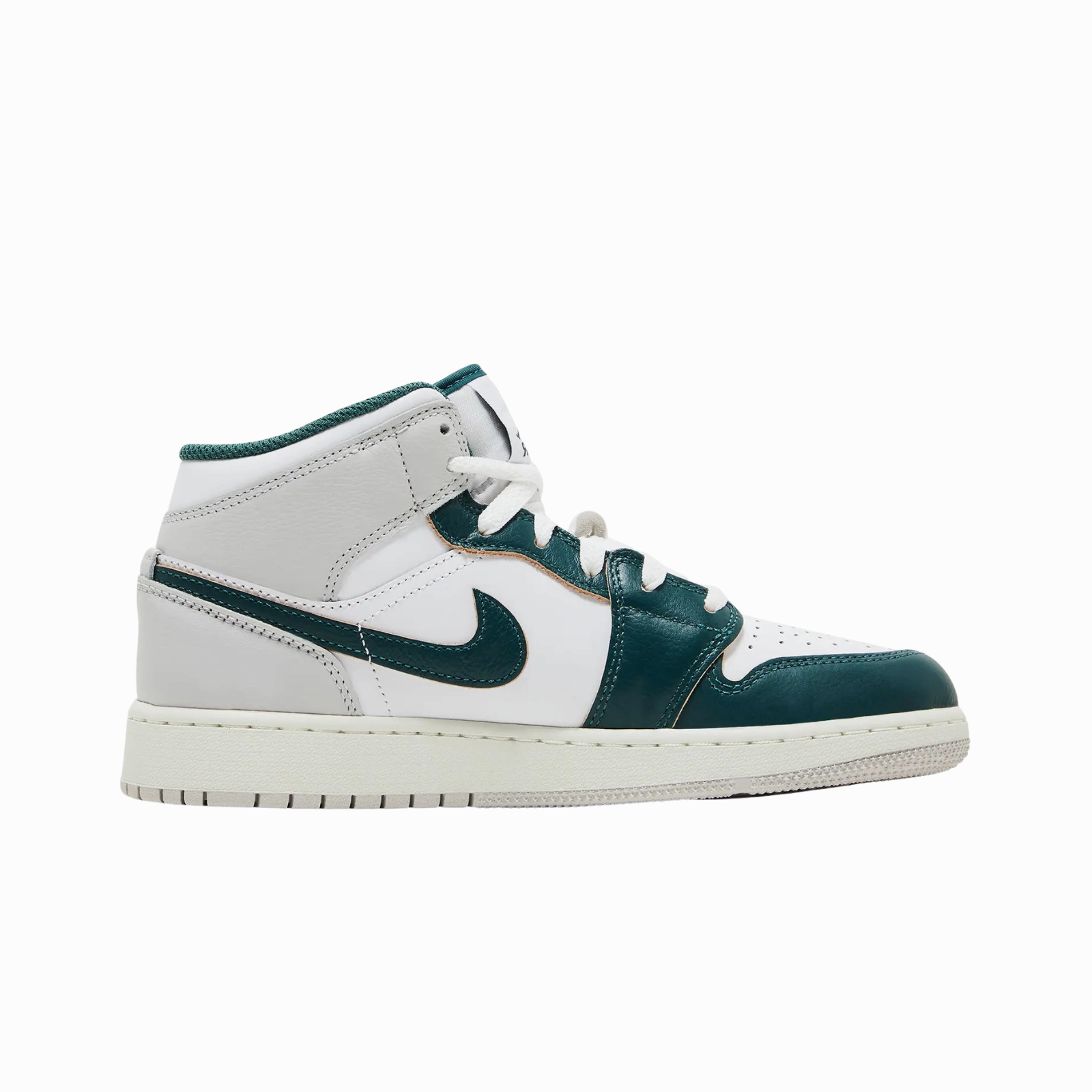 Jordan 1 Mid SE Oxidized Green (GS) Air Jordan Retro Favorites Sneakers