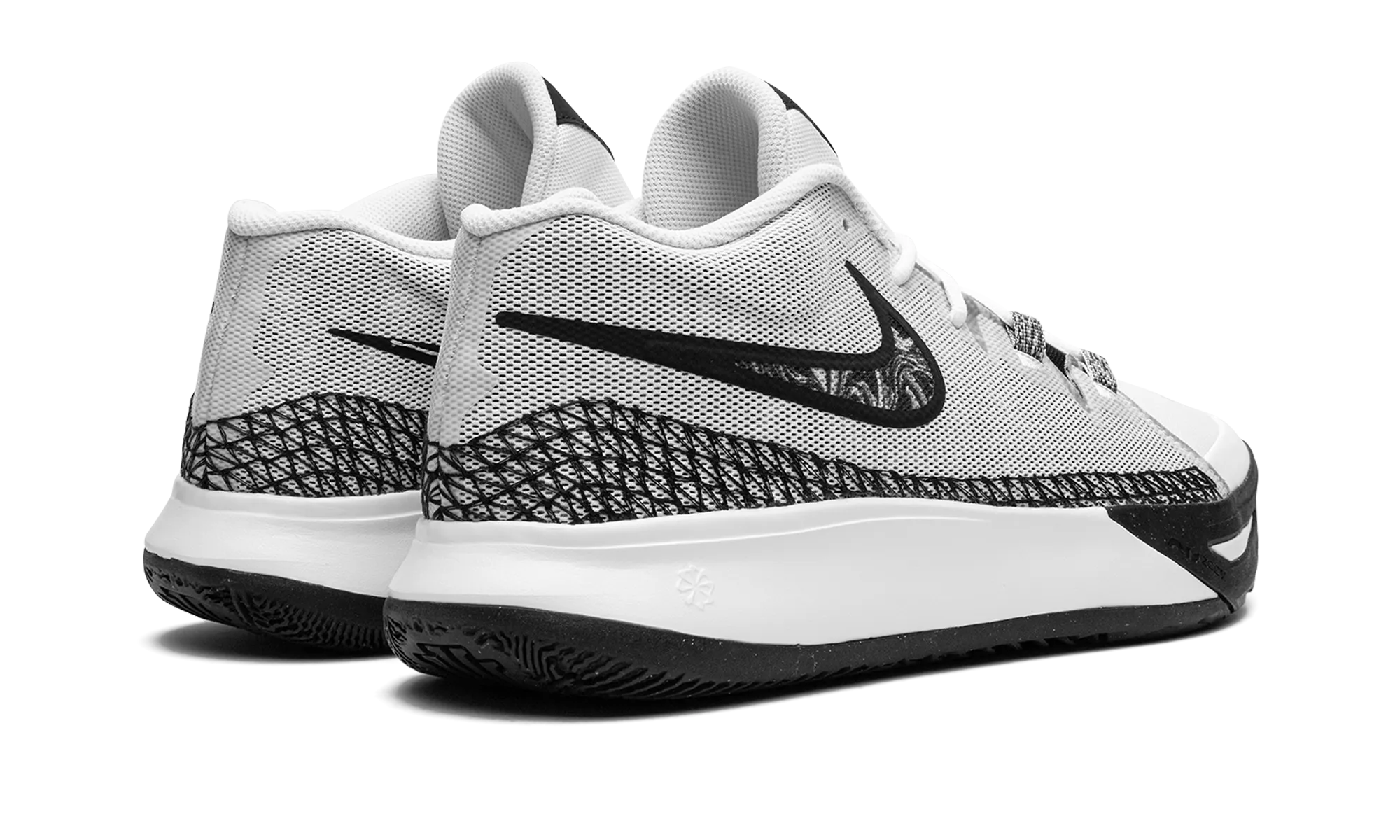 Kyrie Flytrap 6 "Zebra Savannah" nike everyday mens shoes