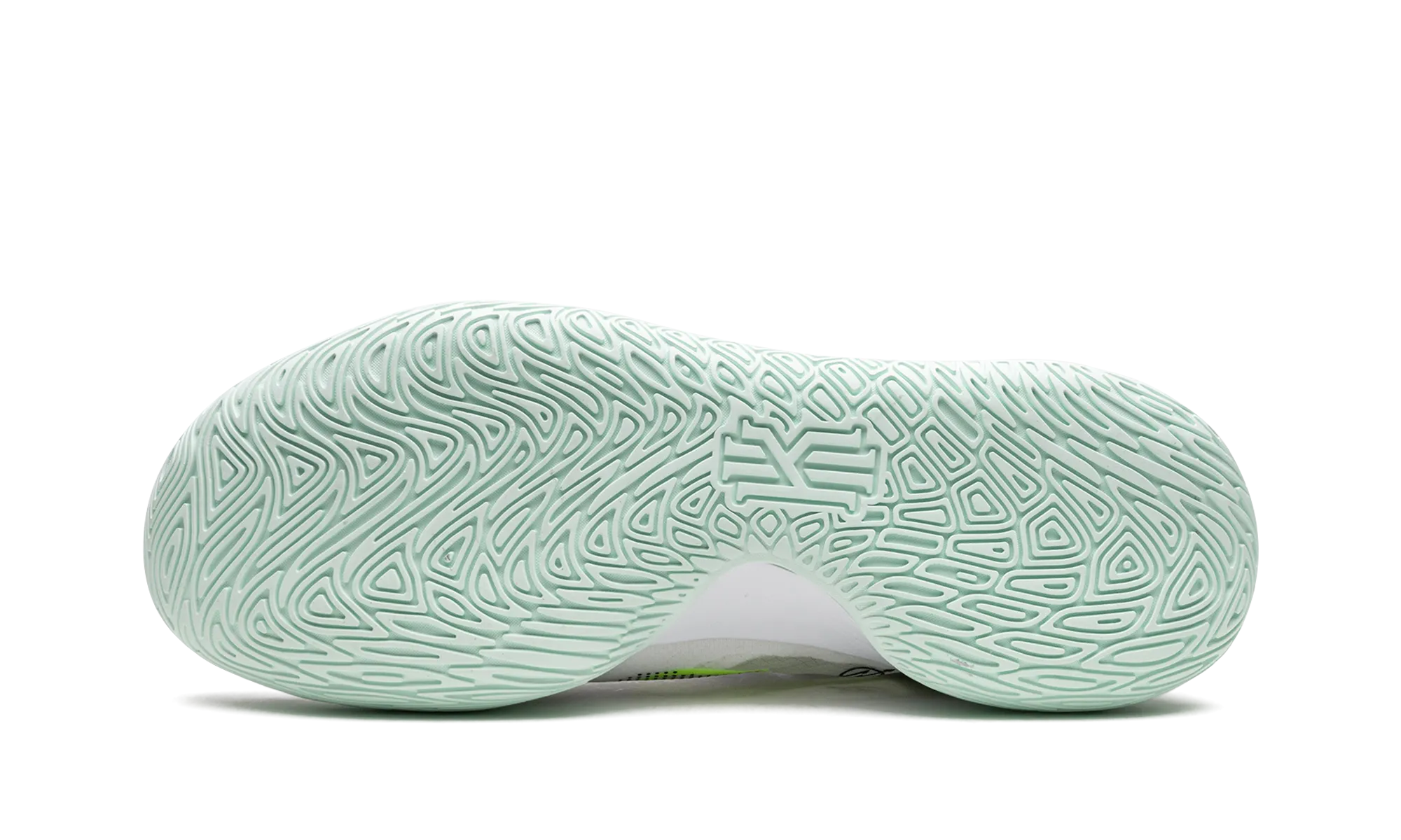 Kyrie Flytrap V nike everyday mens shoes