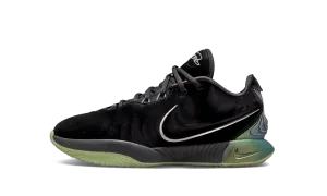 LeBron 21 GS "Tahitian" Nike Grade School styles