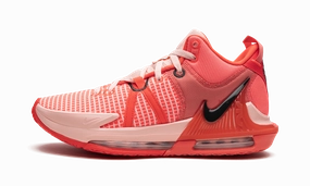 LeBron Witness 7 Nike Basketball sneakers