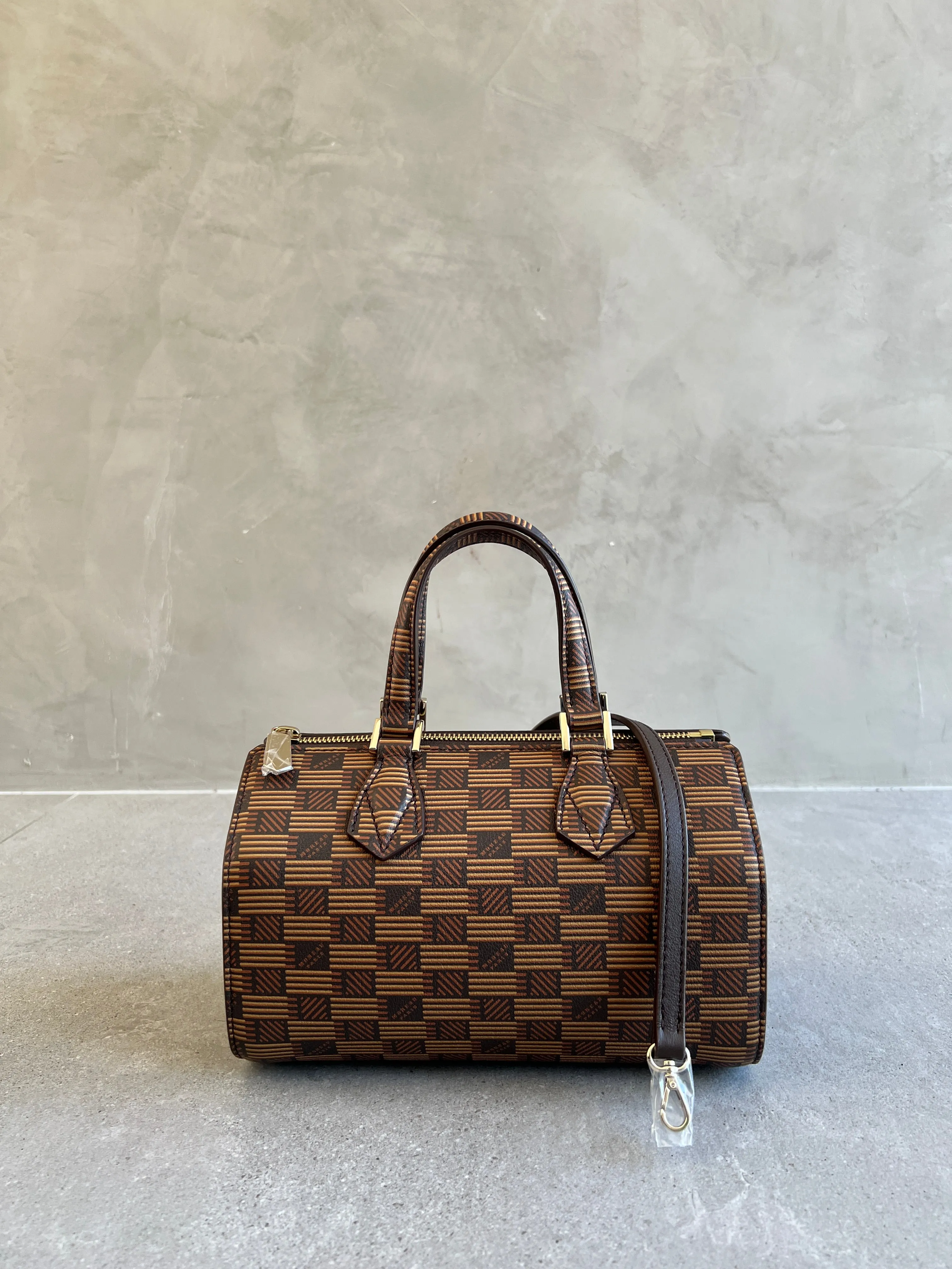 Liberte Boston Calf leather, Chocolate Moreau Bags
