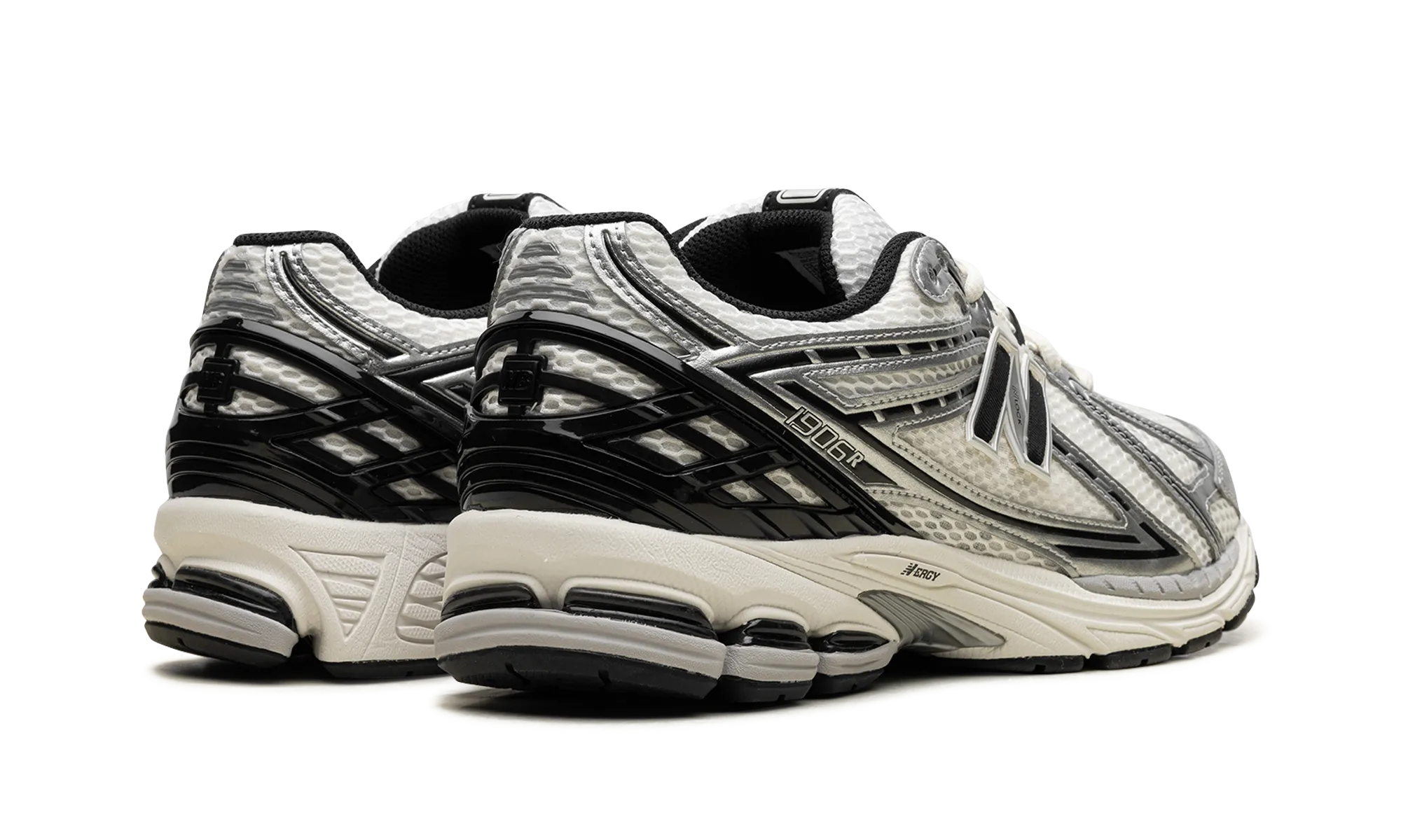 M1906 "METALLIC SILVER" new balance mens runners
