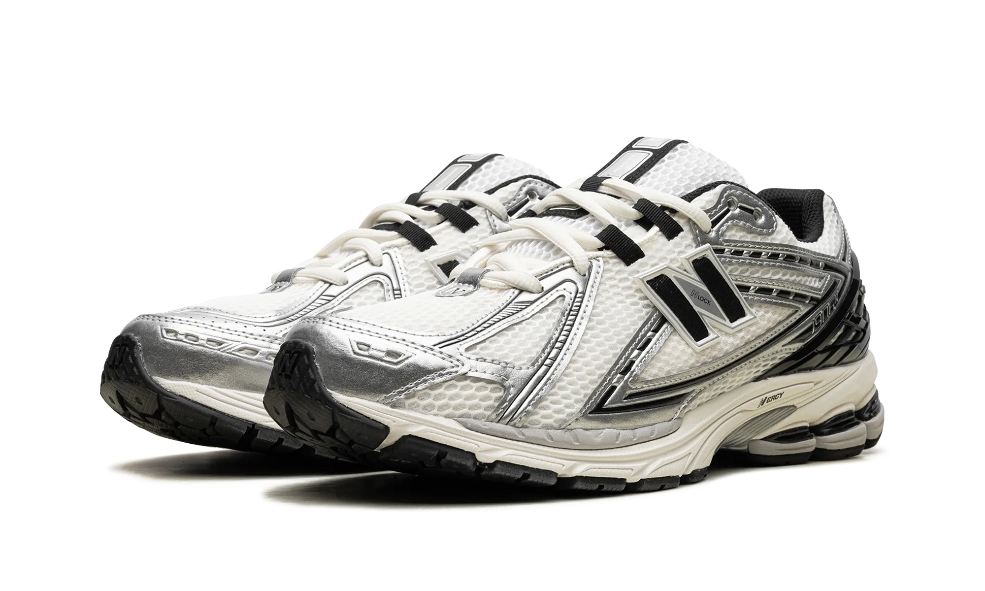 M1906 "METALLIC SILVER" new balance mens runners