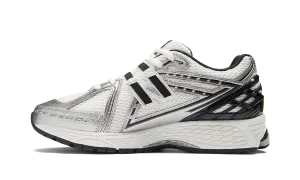 M1906 "METALLIC SILVER" New Balance Men's styles