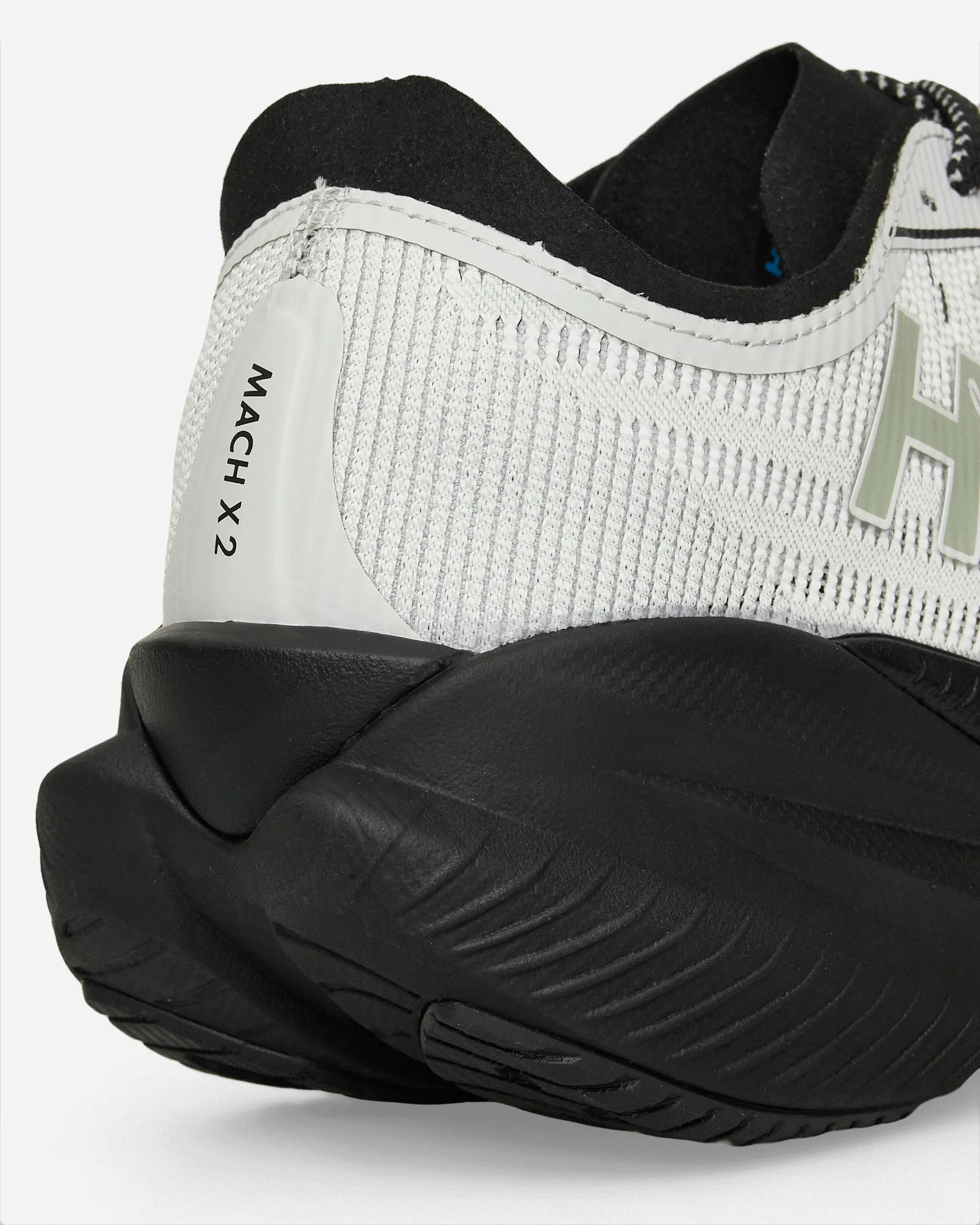 Mach X 2 Sneakers Black / Stardust Max Cushion Trainers