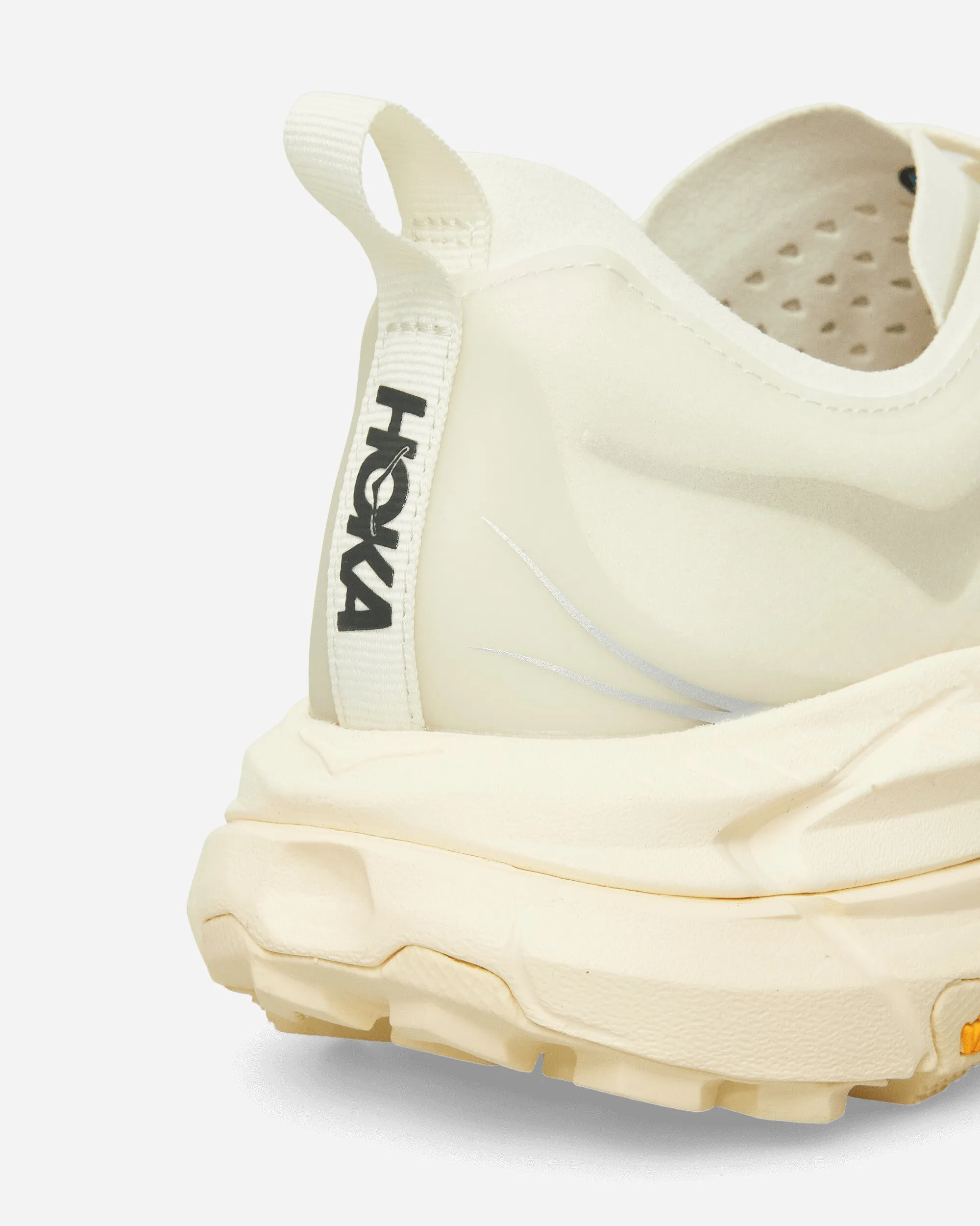 Mafate Speed 4 Lite Sneakers Truffle Salt / Vintage Yellow Max Cushion Trainers