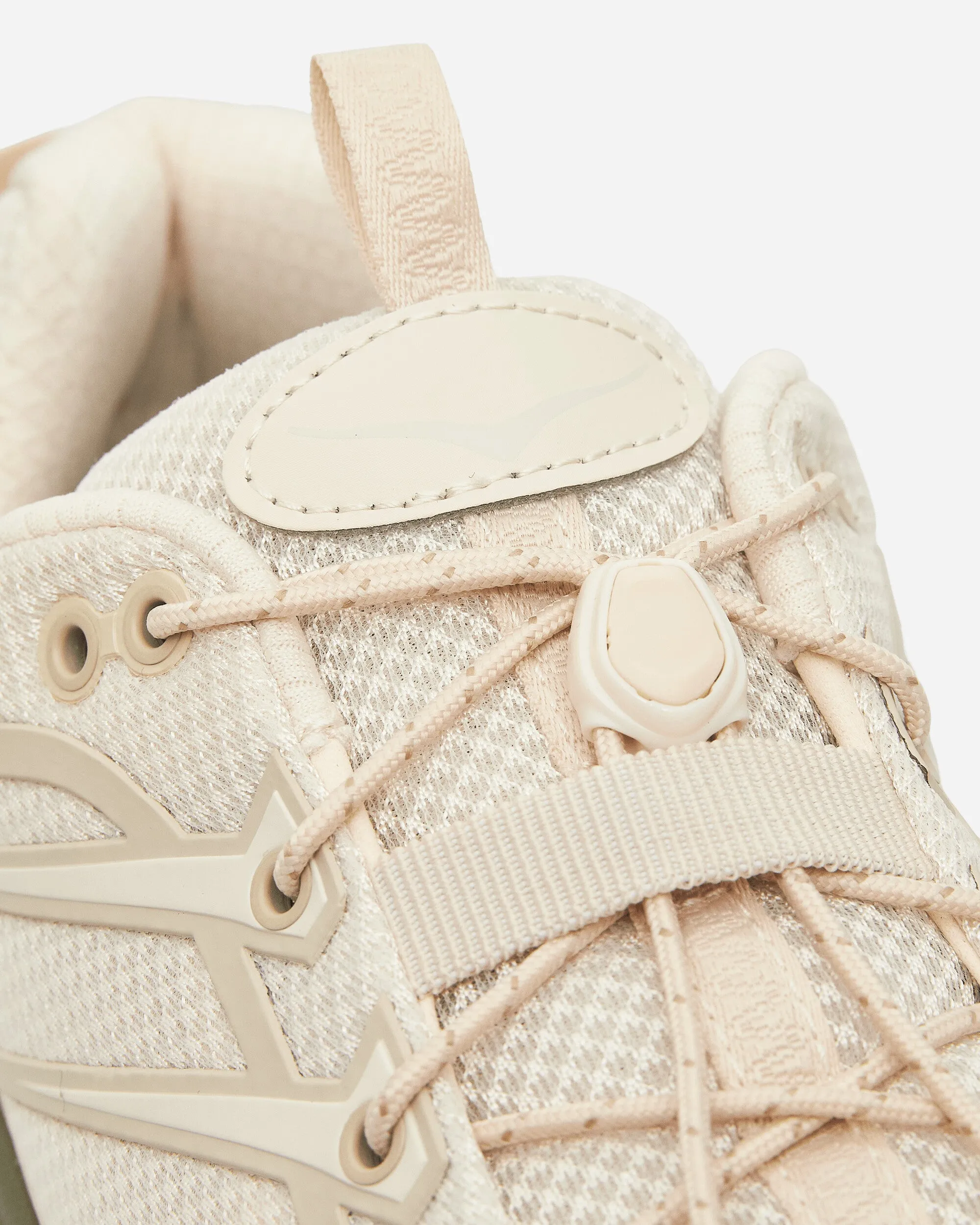 Mafate Three2 Sneakers Oat Milk / Eucalyptus Max Cushion Trainers