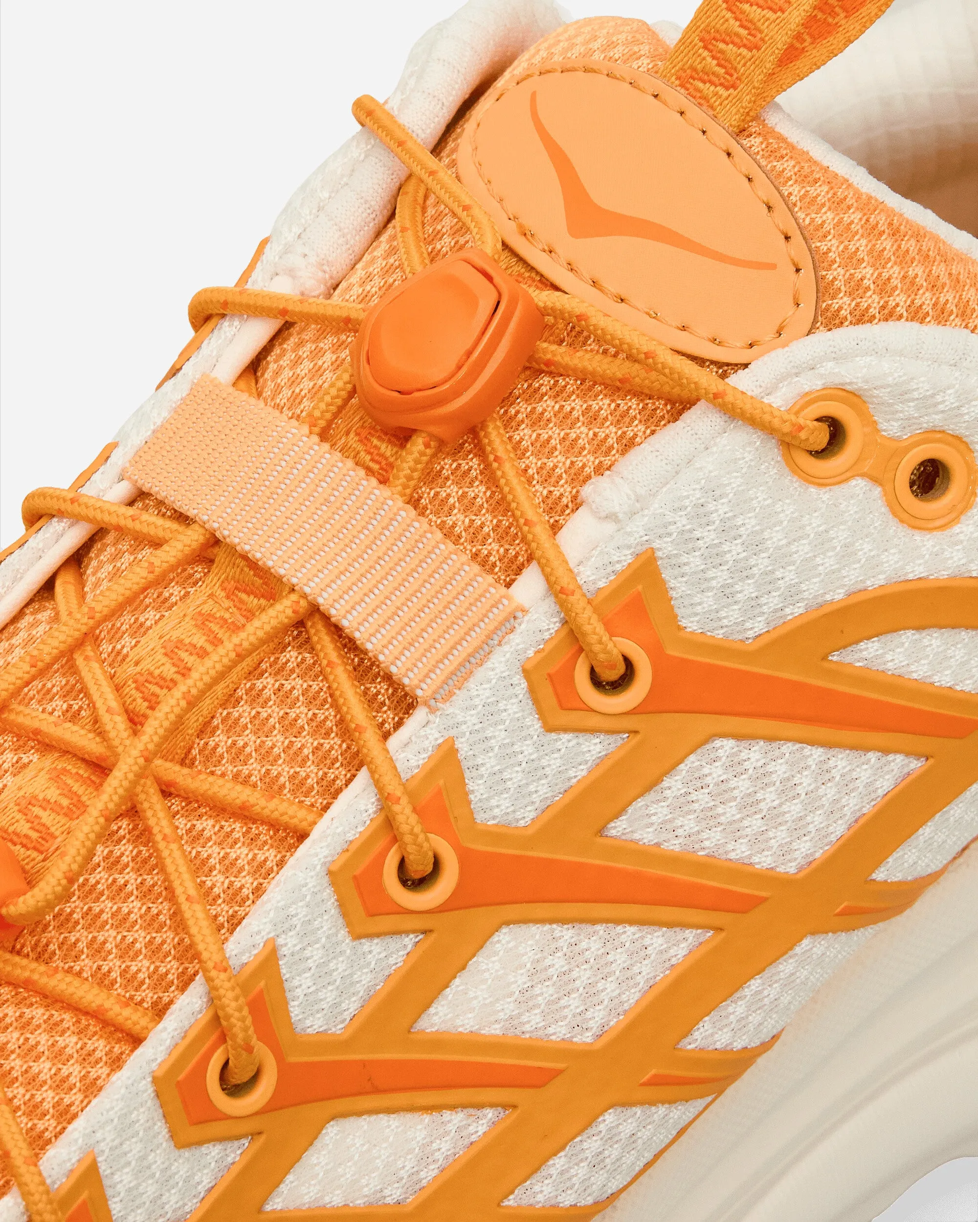 Mafate Three2 Sneakers Sun Coral / Alabaster Max Cushion Trainers