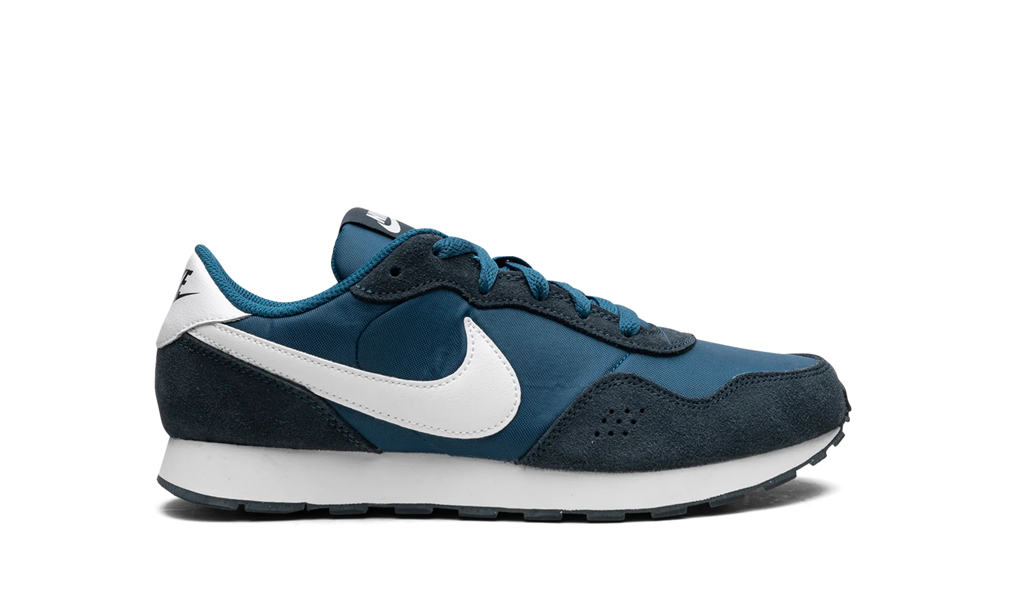 MD Valiant "Marina" nike school-ready sneakers