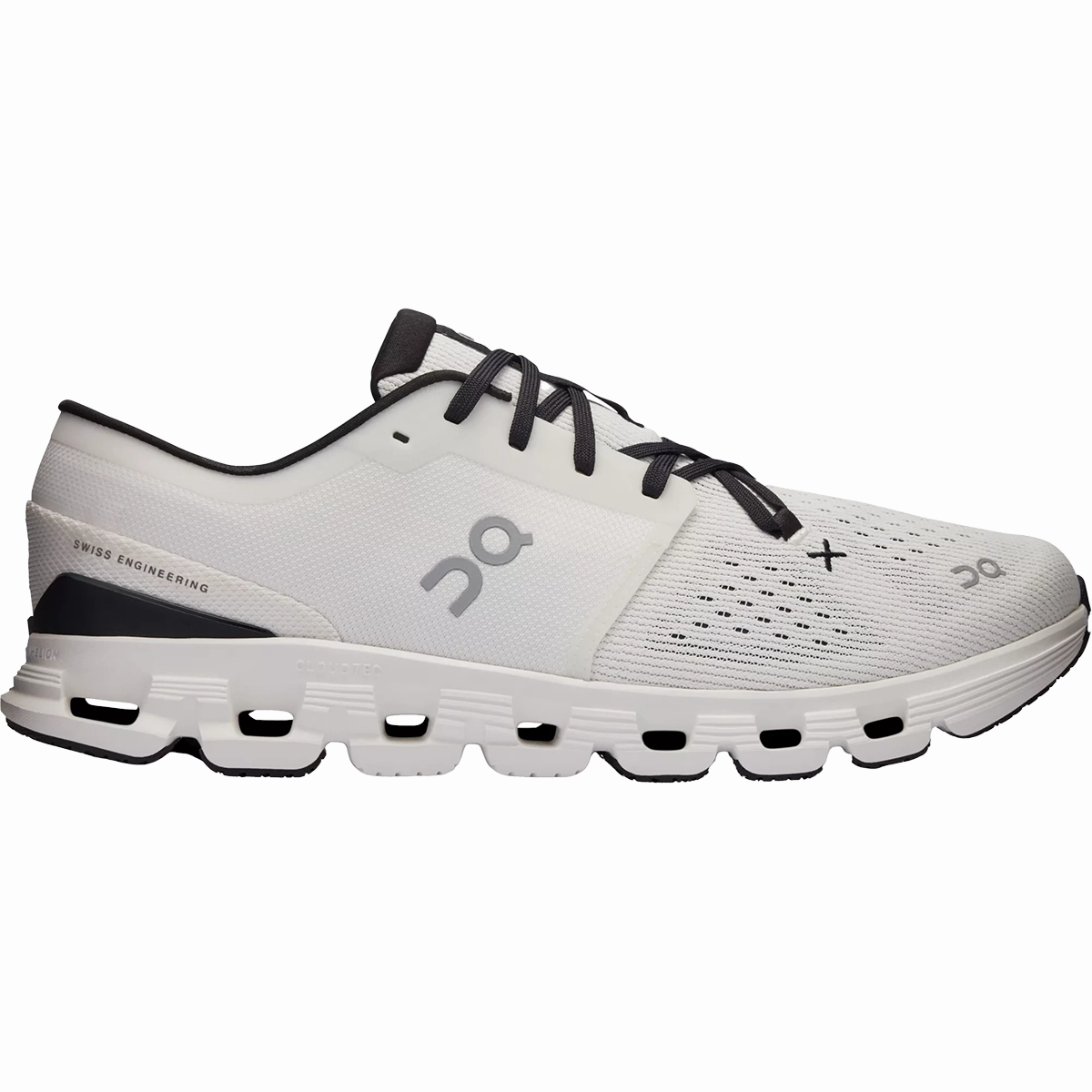 Men's Cloud X 4 On versatile athletic shoe designs