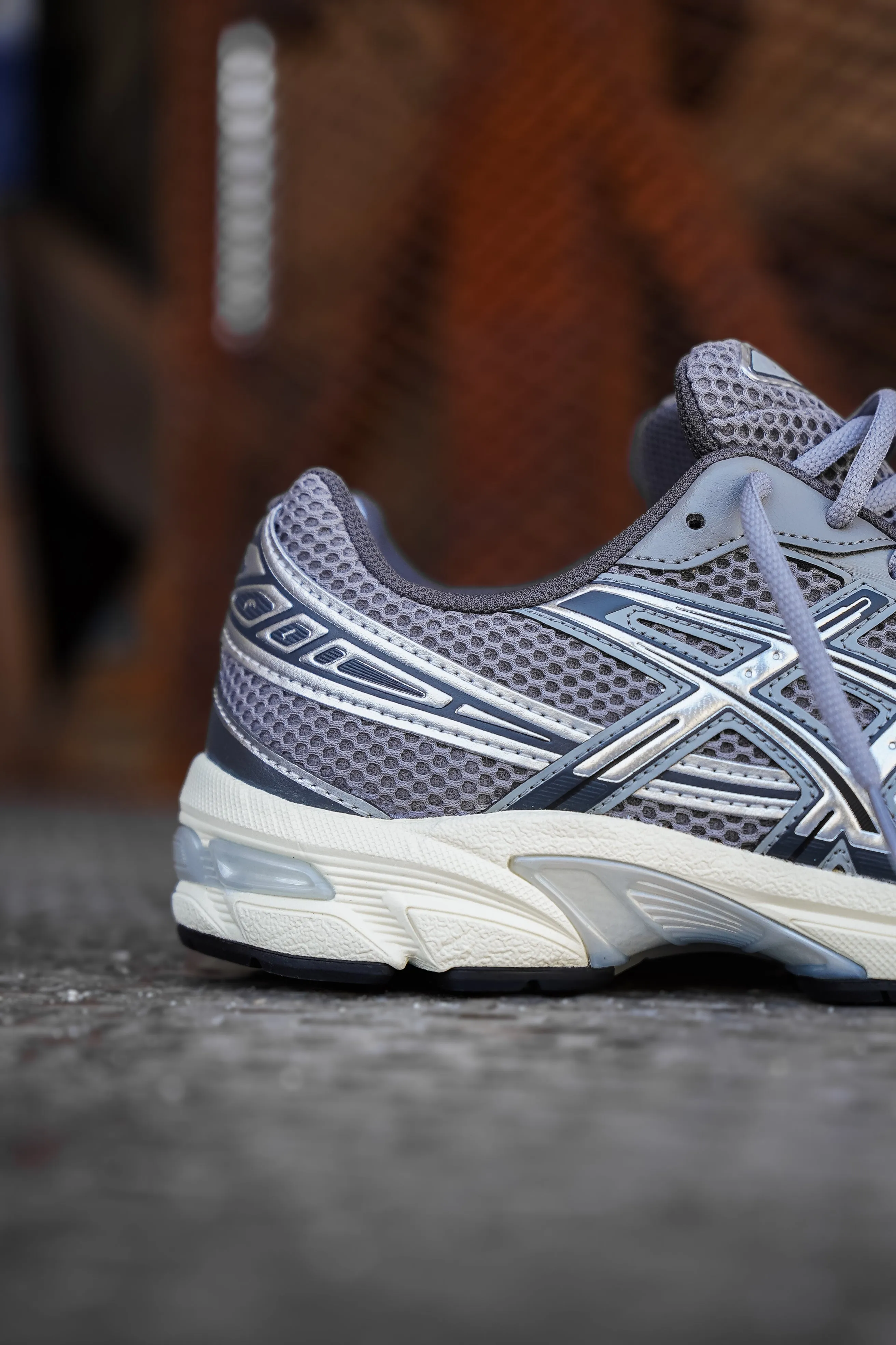 Mens Asics Gel-1130 (Clay Grey/Pure Silver) running shoe close-up shots
