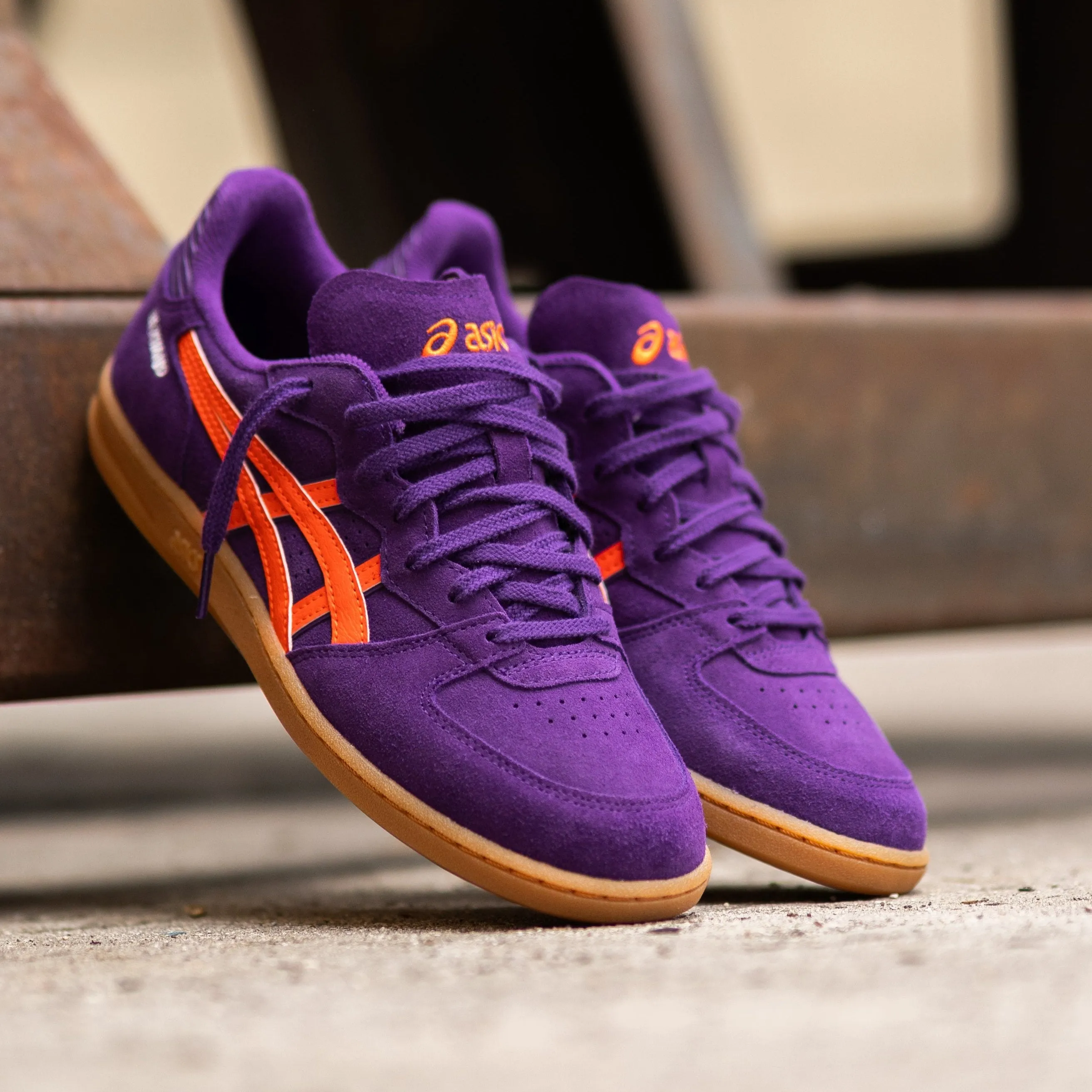 Men's Asics Skyhand OG (Midnight Plum/Koi) running shoe close-up shots