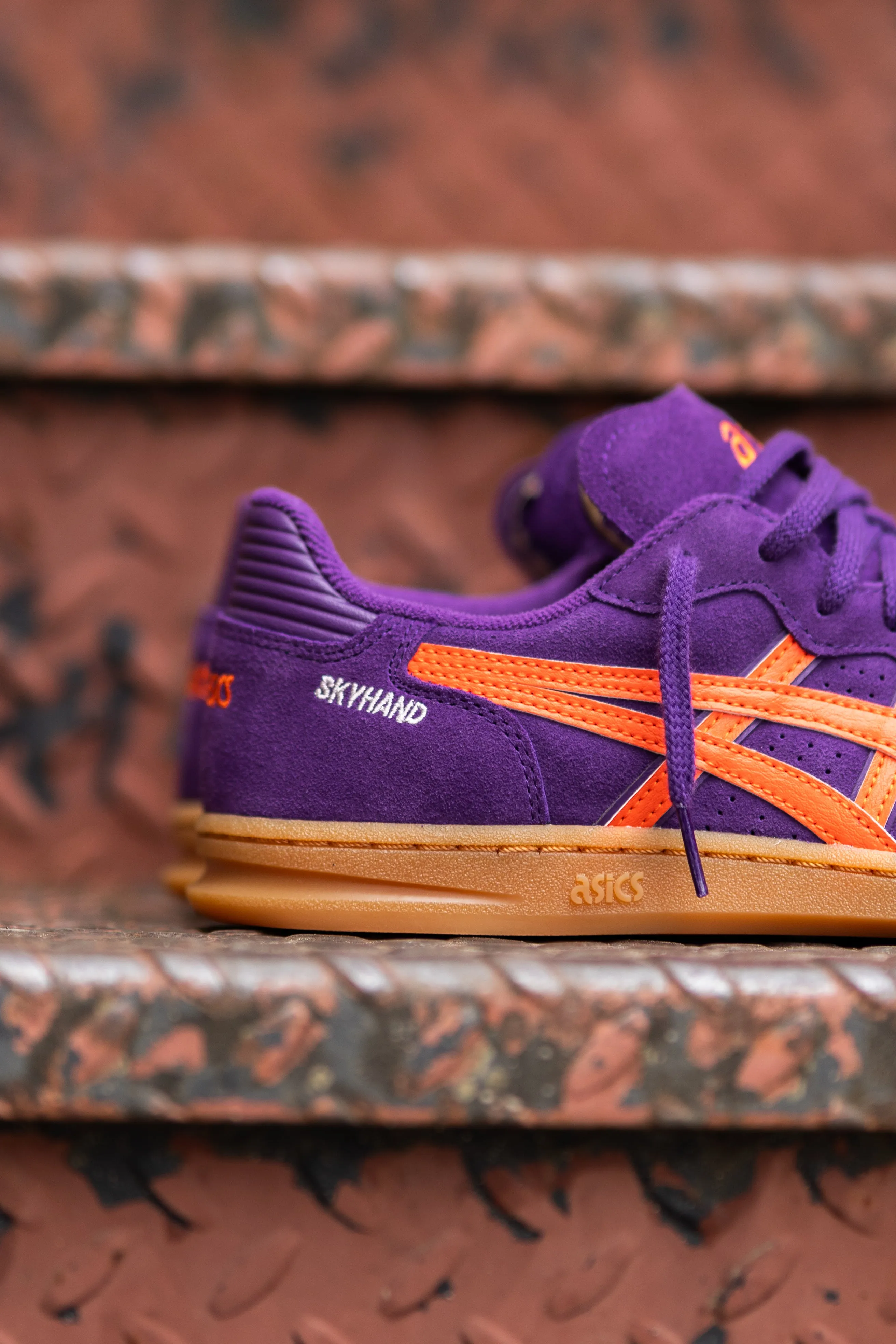 Men's Asics Skyhand OG (Midnight Plum/Koi) running shoe close-up shots