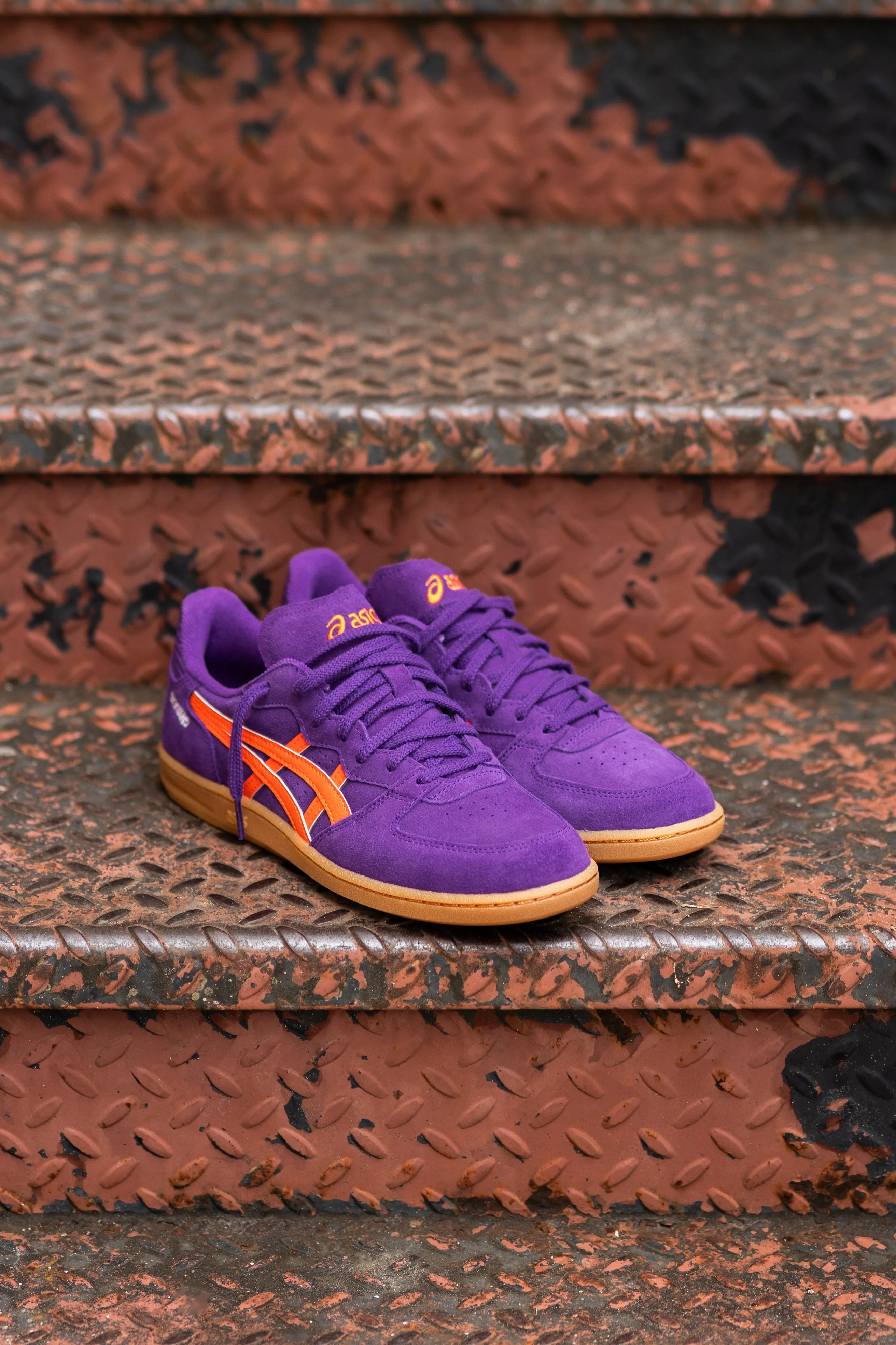 Men's Asics Skyhand OG (Midnight Plum/Koi) running shoe close-up shots
