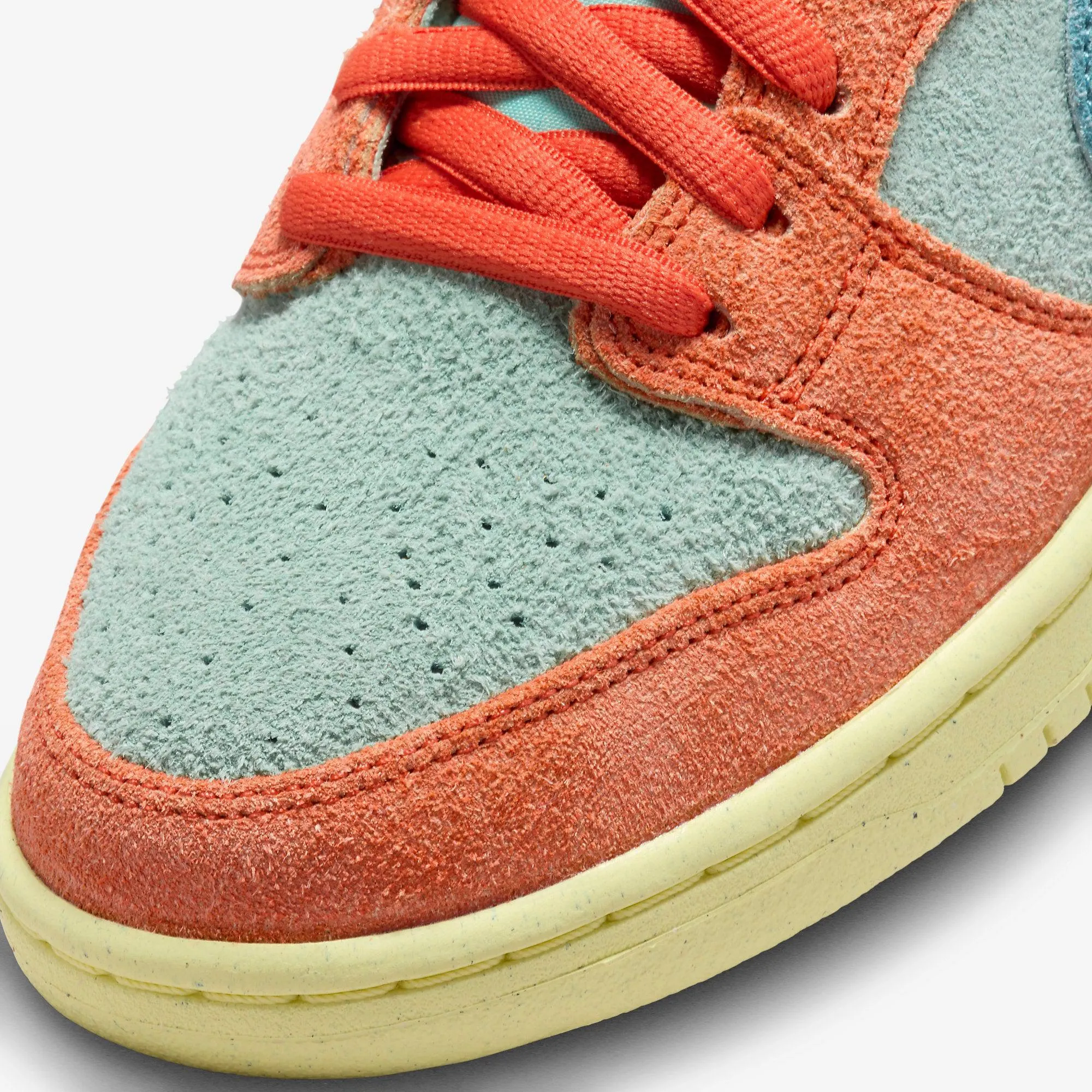 (Men's) Nike SB Dunk Low Pro PRM 'Orange / Emerald Rise' (2023) DV5429-800 Nike Comfort Fit Lifestyle Shoes