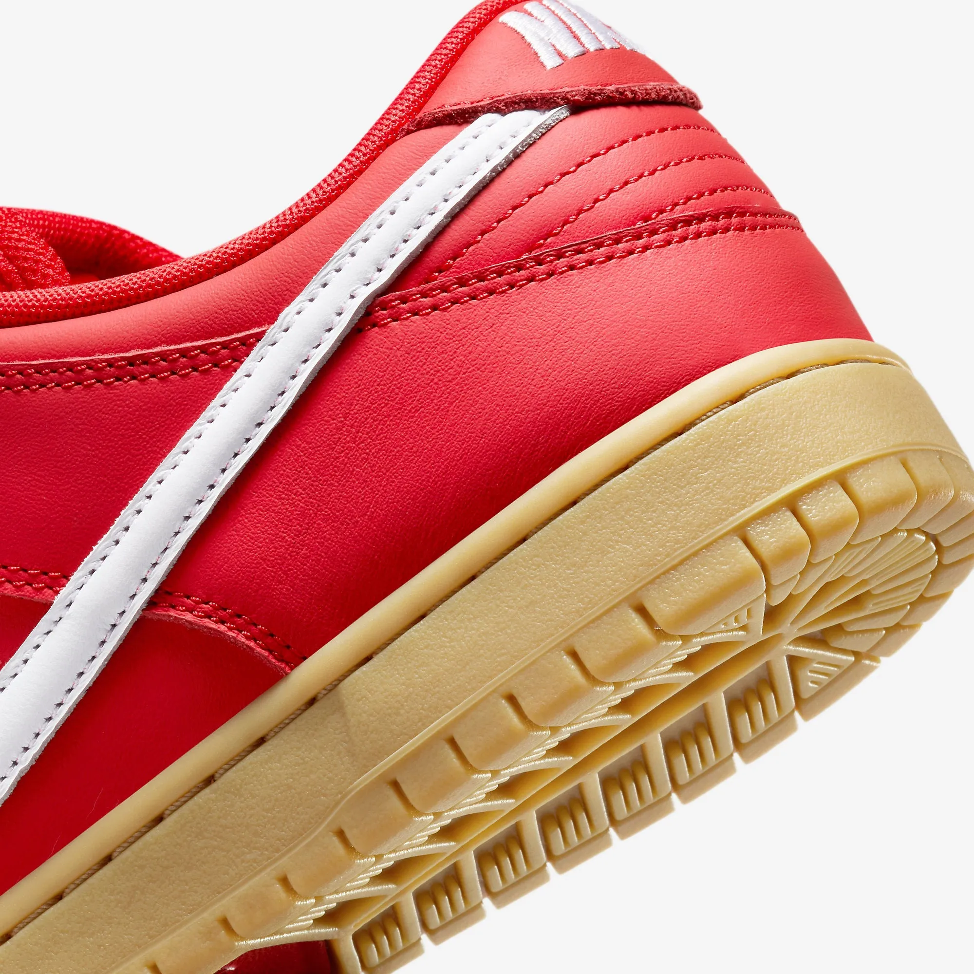 (Men's) Nike SB Dunk Low Pro 'University Red / Gum' (2024) FJ1674-600 Nike Comfort Fit Lifestyle Shoes