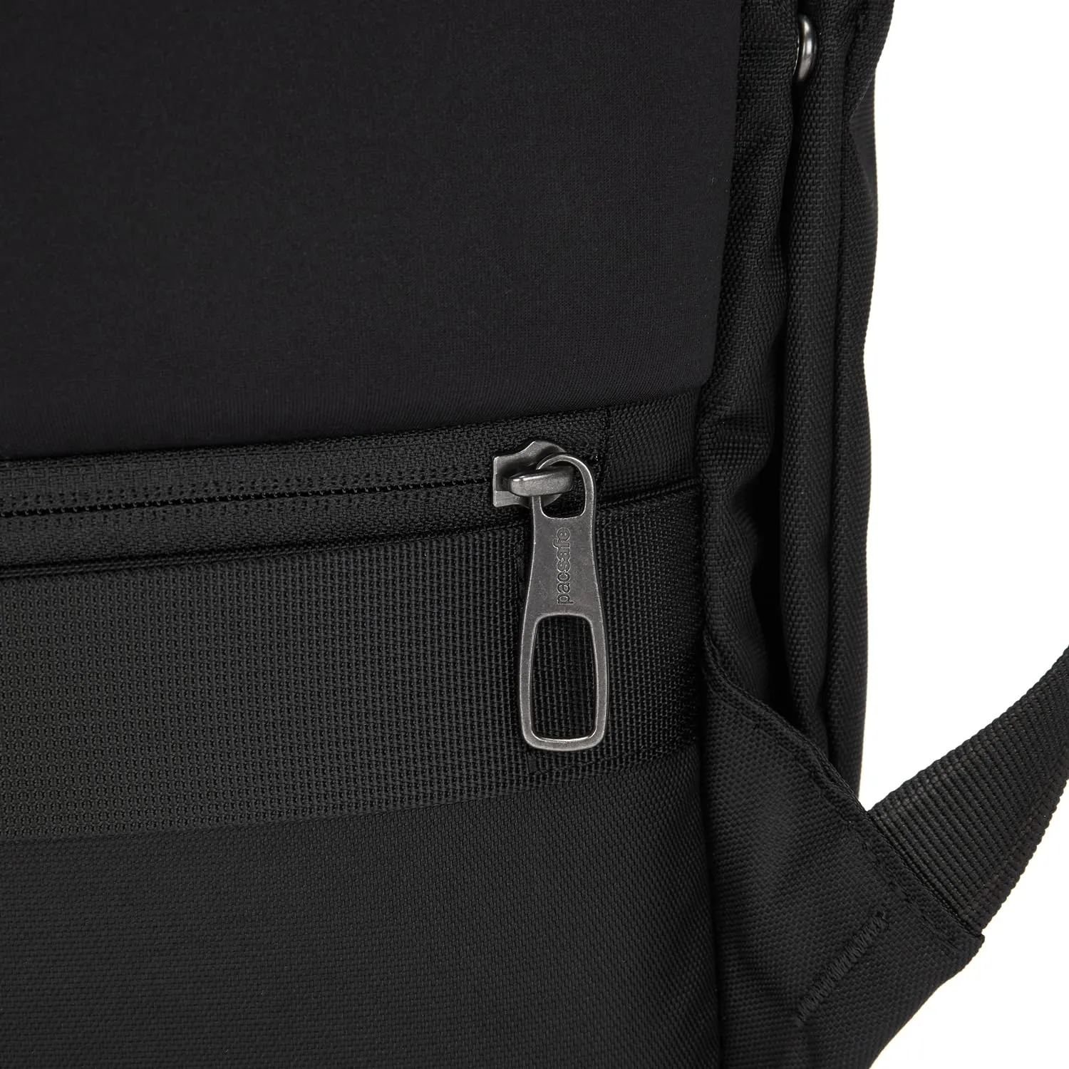 Metrosafe X 25L backpack Bags Pacsafe