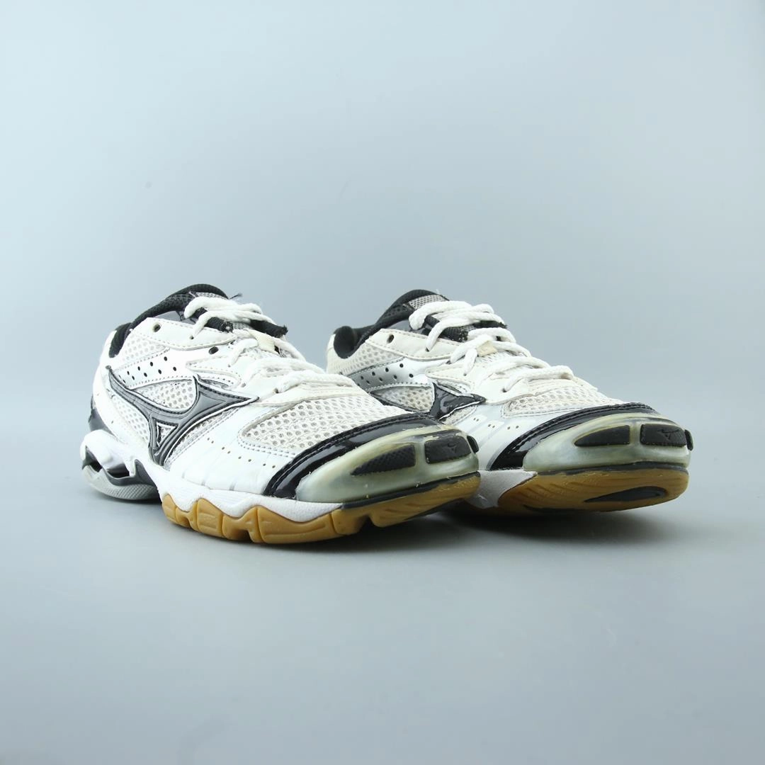 MIZUNO WAVE BOLT 5 Mizuno sport shoe styles