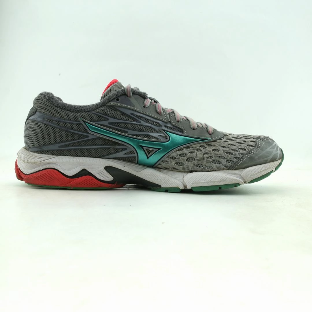 MIZUNO WAVE CATALYST 2 Mizuno sport shoe styles