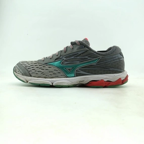 MIZUNO WAVE CATALYST 2 Mizuno sporty athletic shoe styles