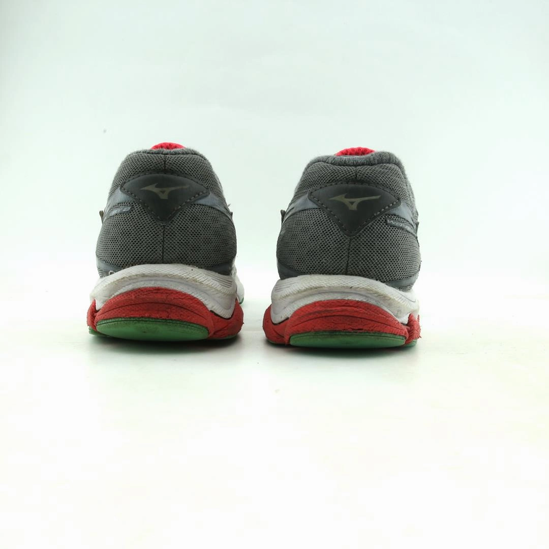 MIZUNO WAVE CATALYST 2 Mizuno sport shoe styles