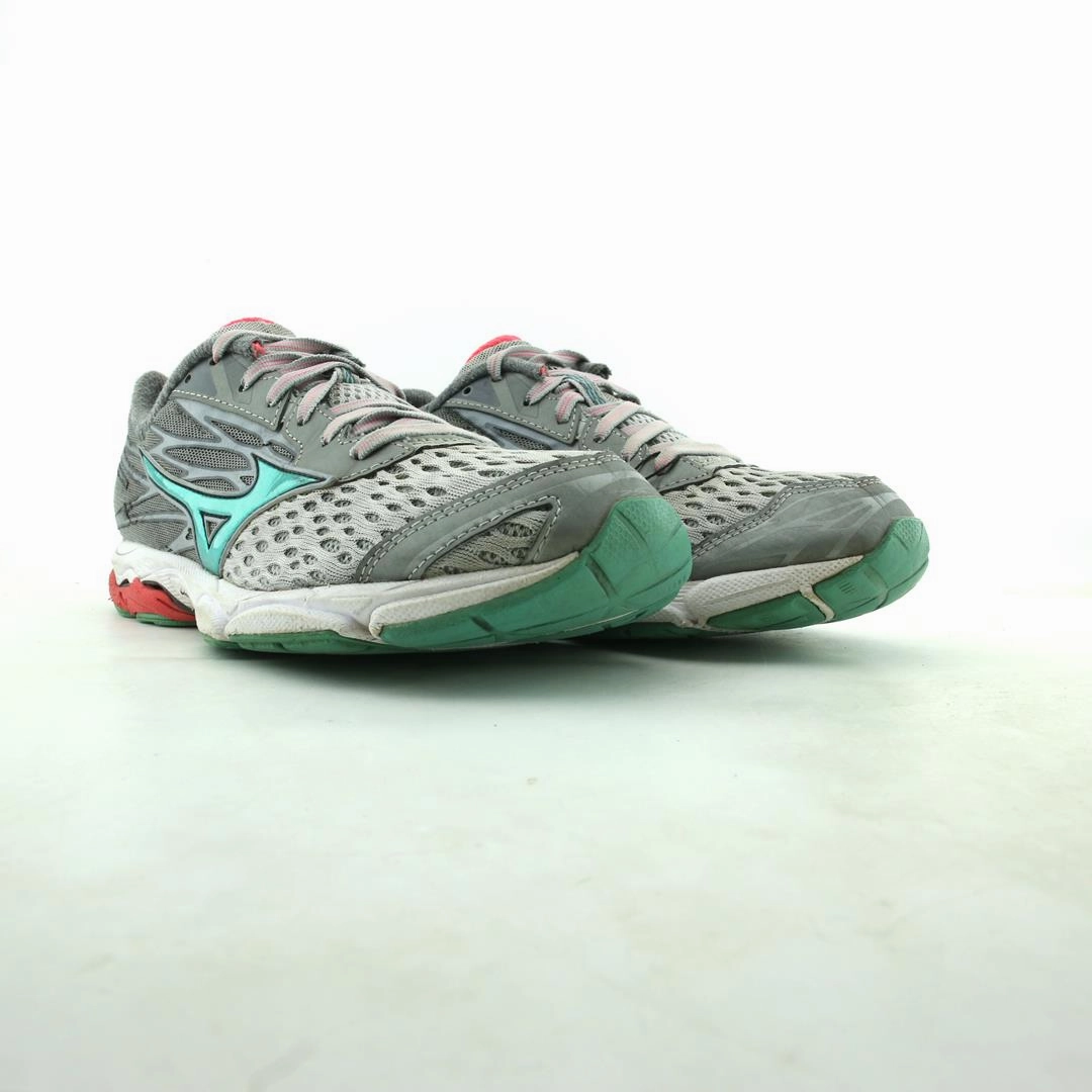 MIZUNO WAVE CATALYST 2 Mizuno sport shoe styles