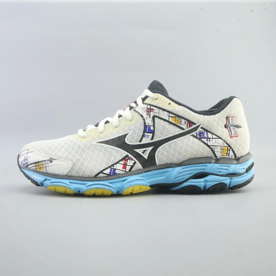 MIZUNO WAVE INSPIRE 10 Mizuno sporty athletic shoe styles