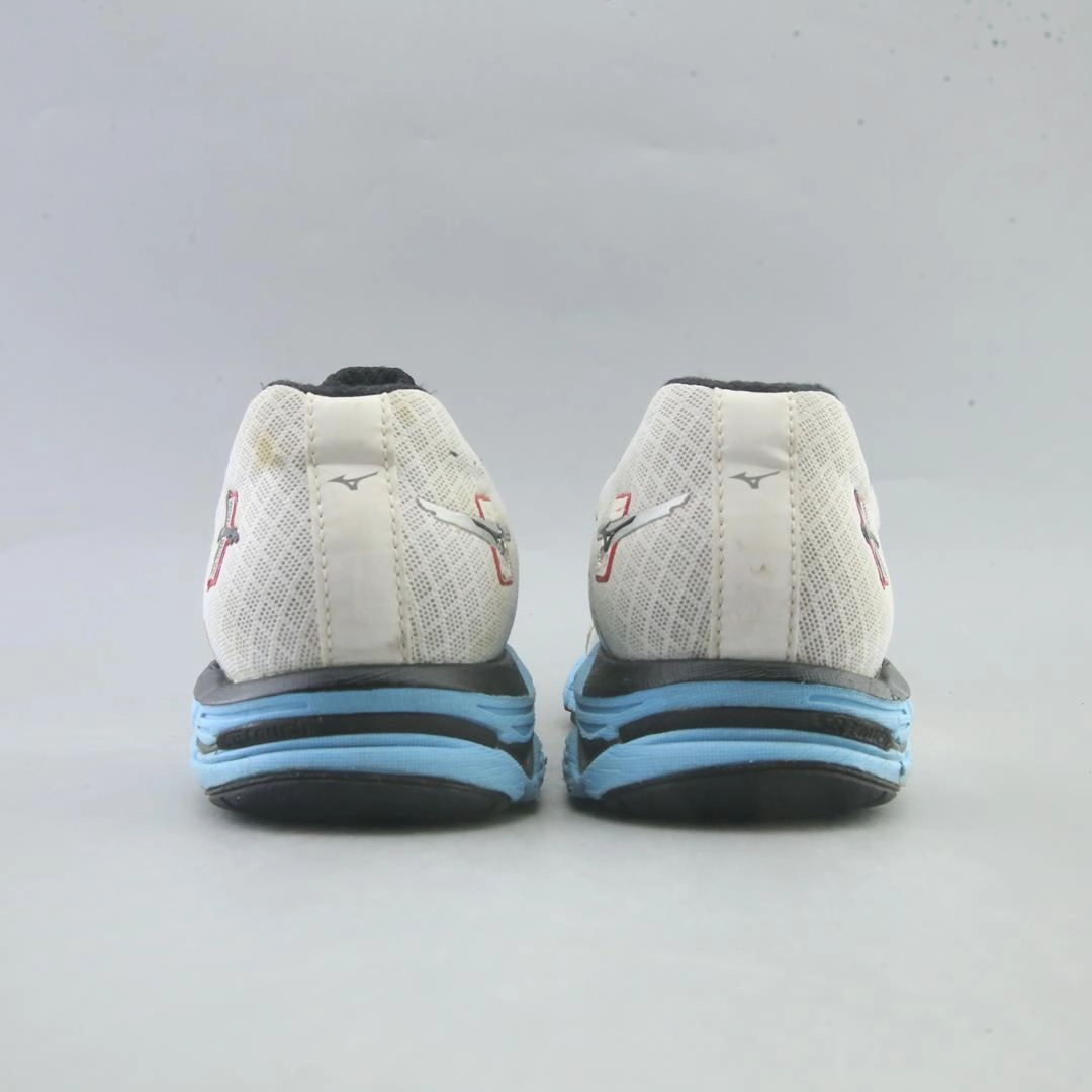 MIZUNO WAVE INSPIRE 10 Mizuno sport shoe styles