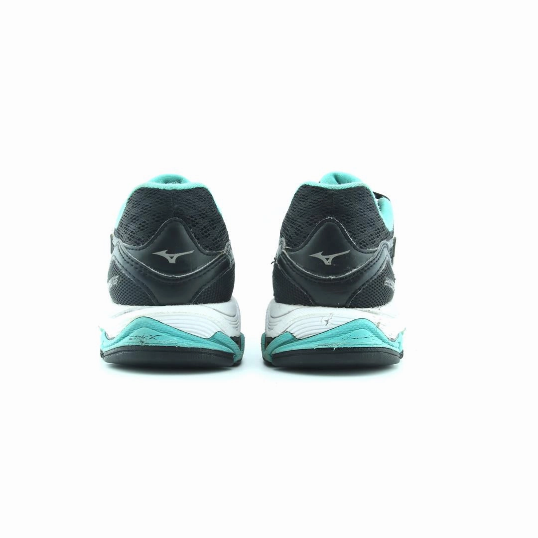 MIZUNO WAVE INSPIRE 12 Mizuno sport shoe styles