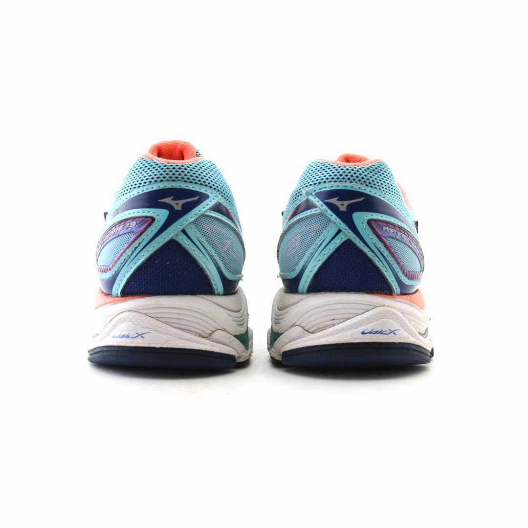 MIZUNO WAVE INSPIRE 13 Mizuno sport shoe styles