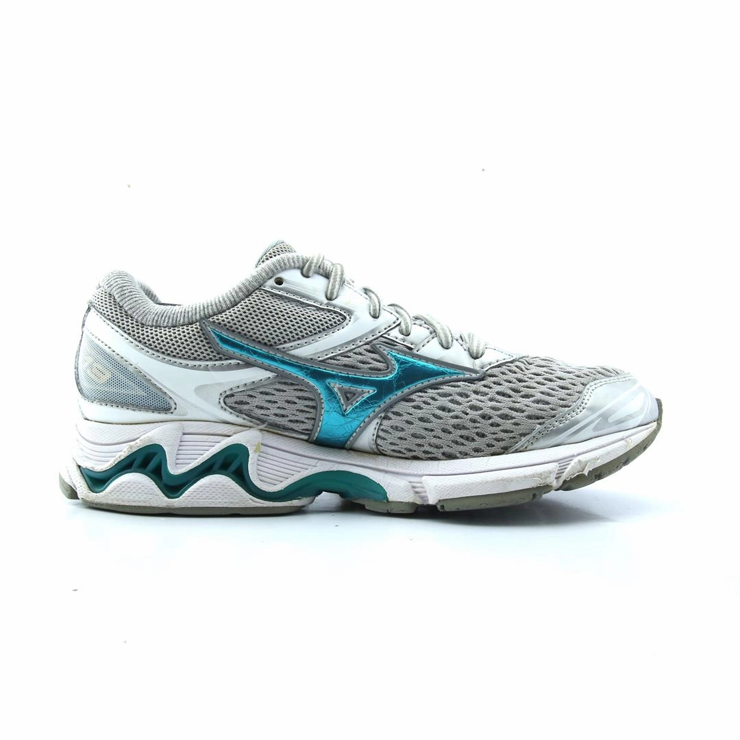 MIZUNO WAVE INSPIRE 13 Mizuno sport shoe styles