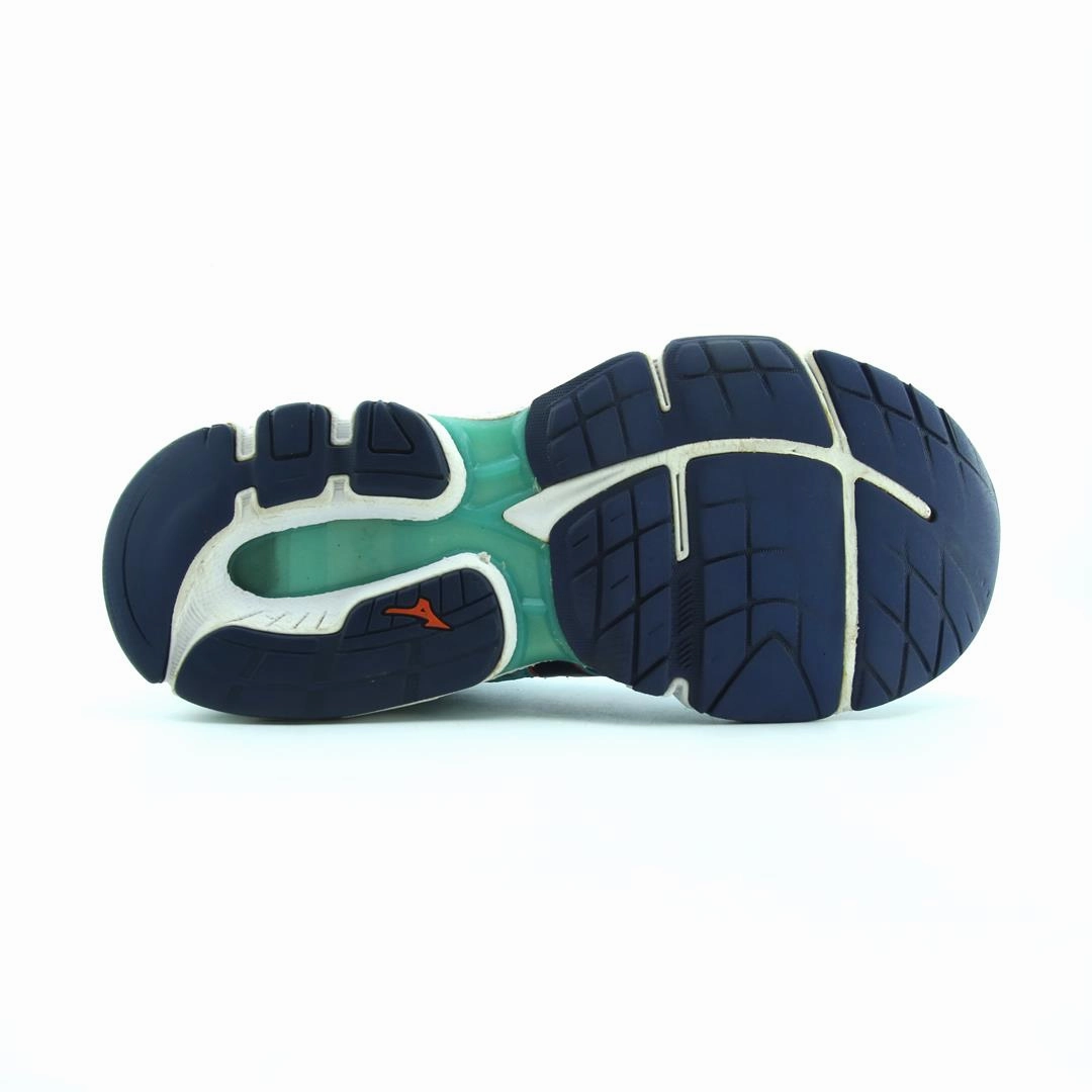 MIZUNO WAVE INSPIRE 13 Mizuno sport shoe styles