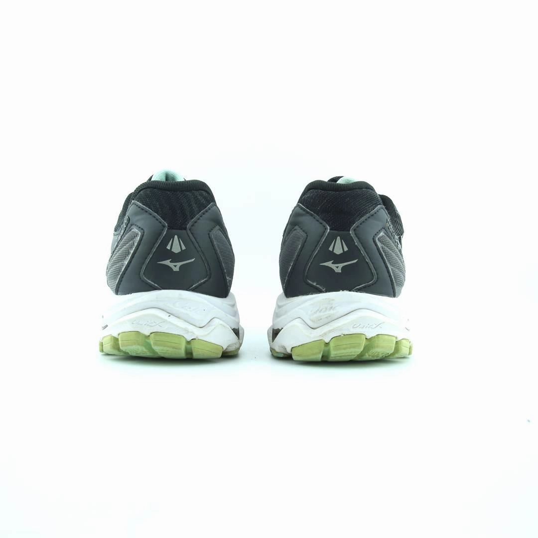MIZUNO WAVE INSPIRE 14 Mizuno sport shoe styles